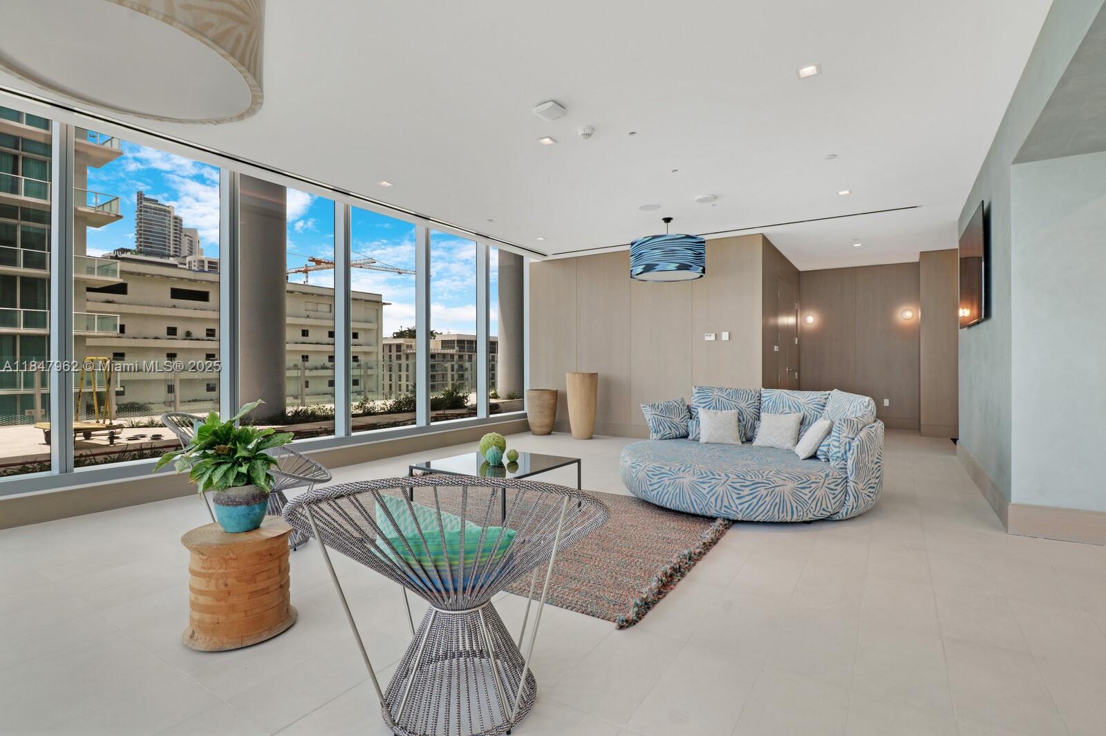 ESCOTTONIA PARK - Residential