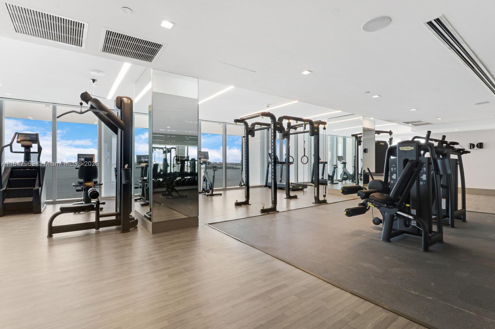 ESCOTTONIA PARK - Residential