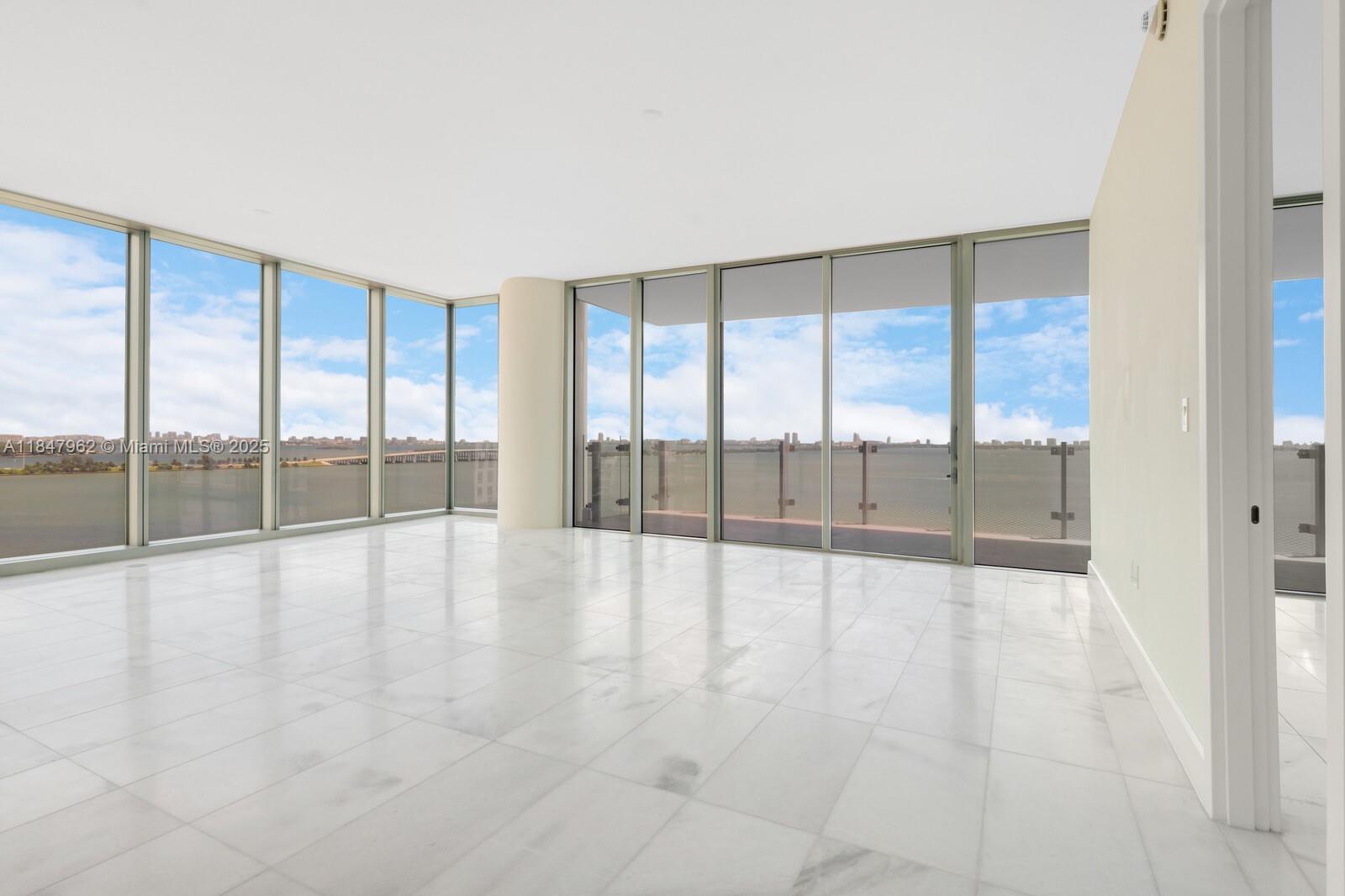 ESCOTTONIA PARK - Residential