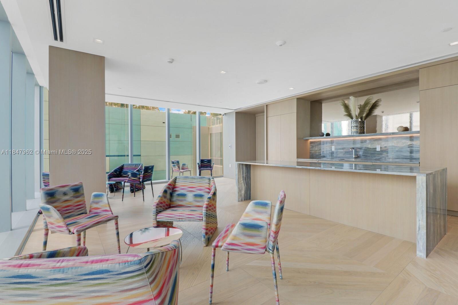 ESCOTTONIA PARK - Residential