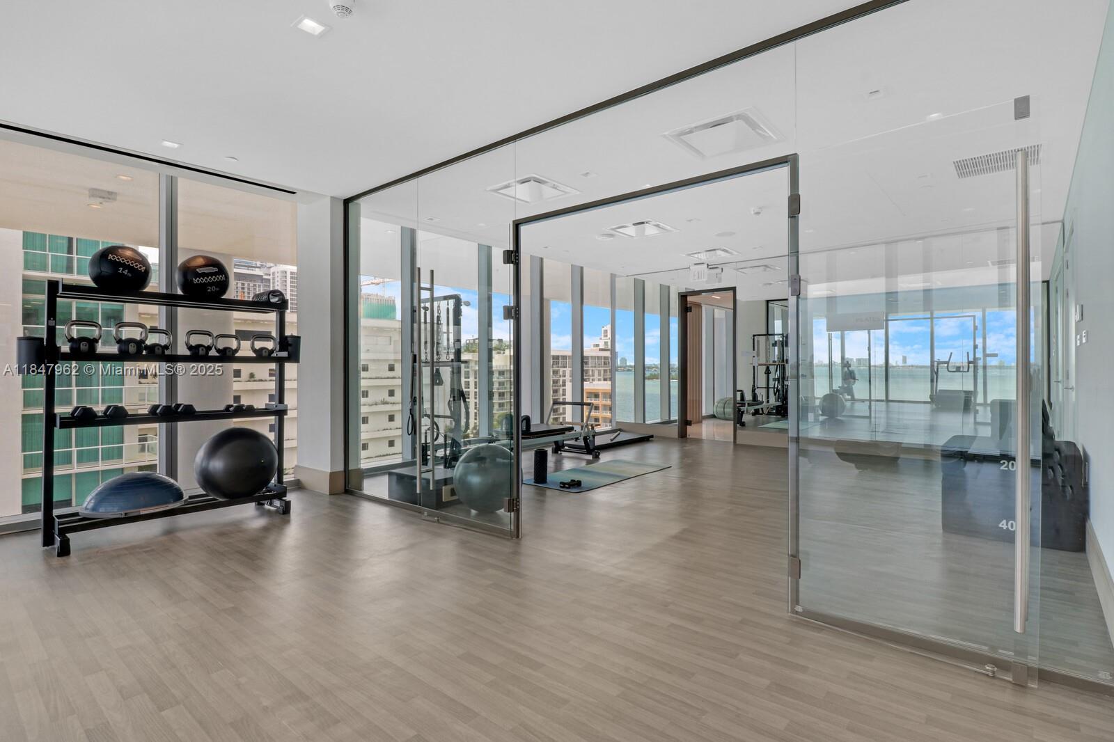 ESCOTTONIA PARK - Residential