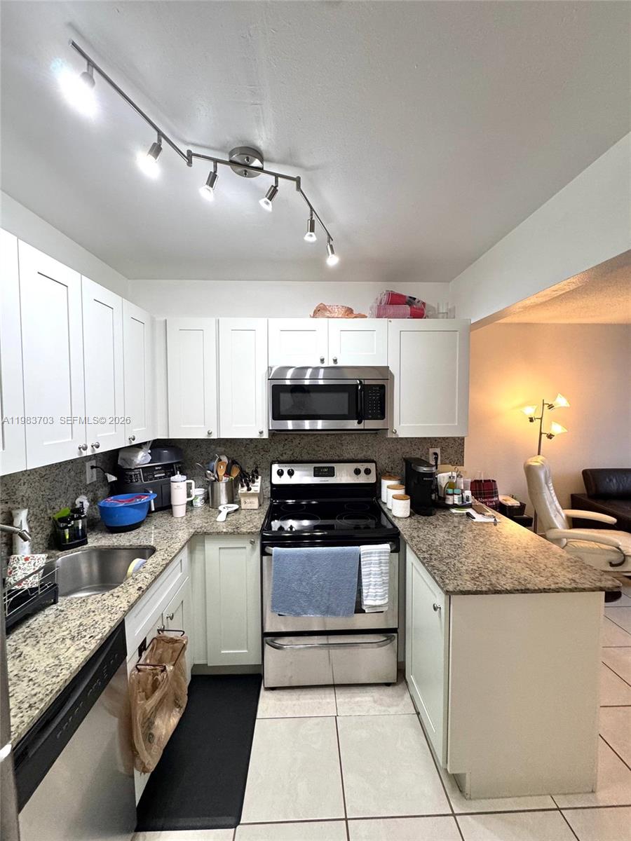 CORDOBA CONDO - Residential Lease