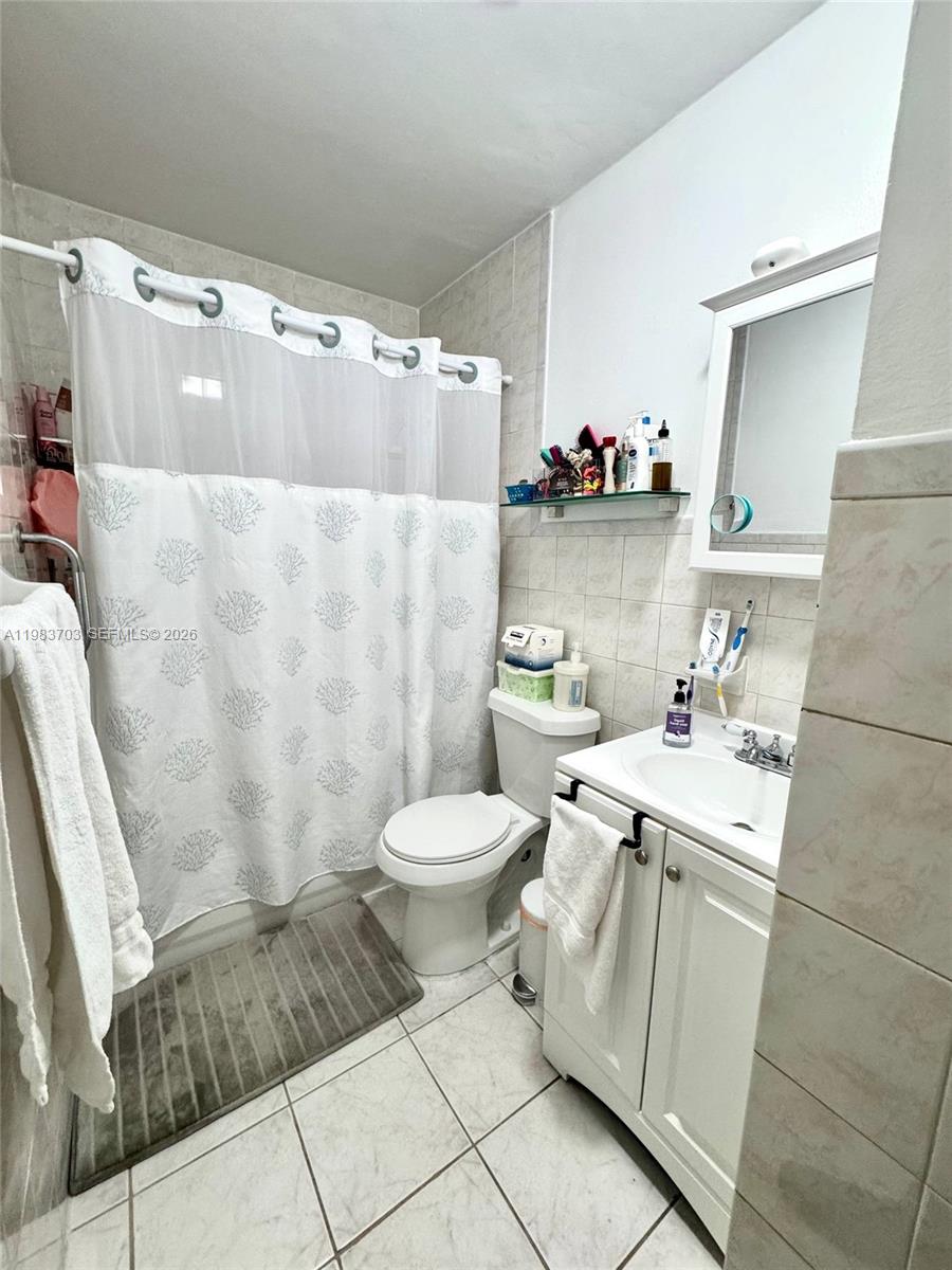 CORDOBA CONDO - Residential Lease