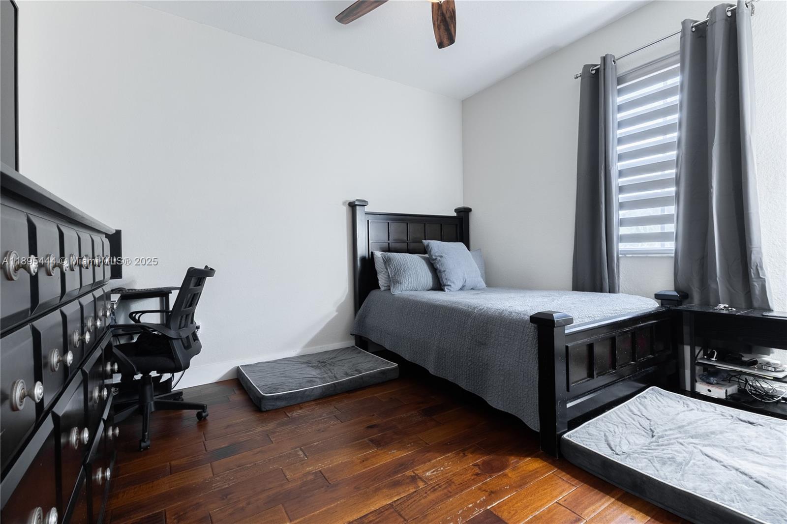 SUNSET RESIDENTIAL - Residential Lease