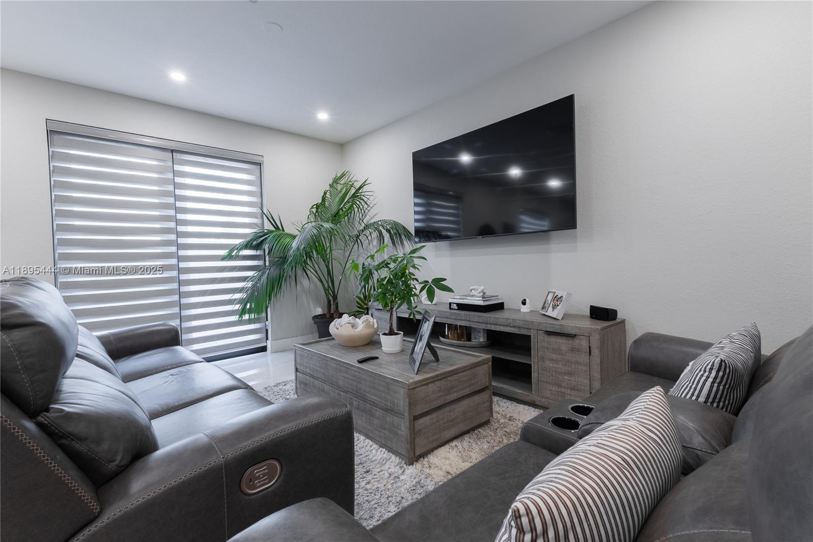 SUNSET RESIDENTIAL - Residential Lease