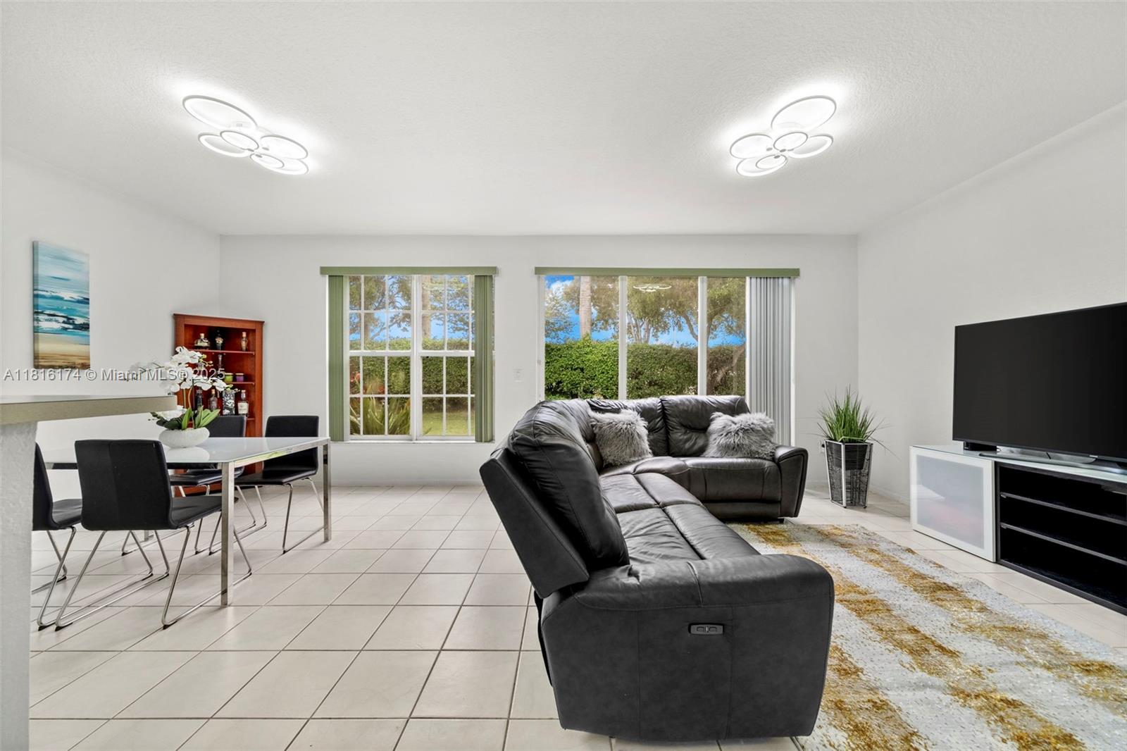 WALNUT CREEK TOWNHOMES - Residential