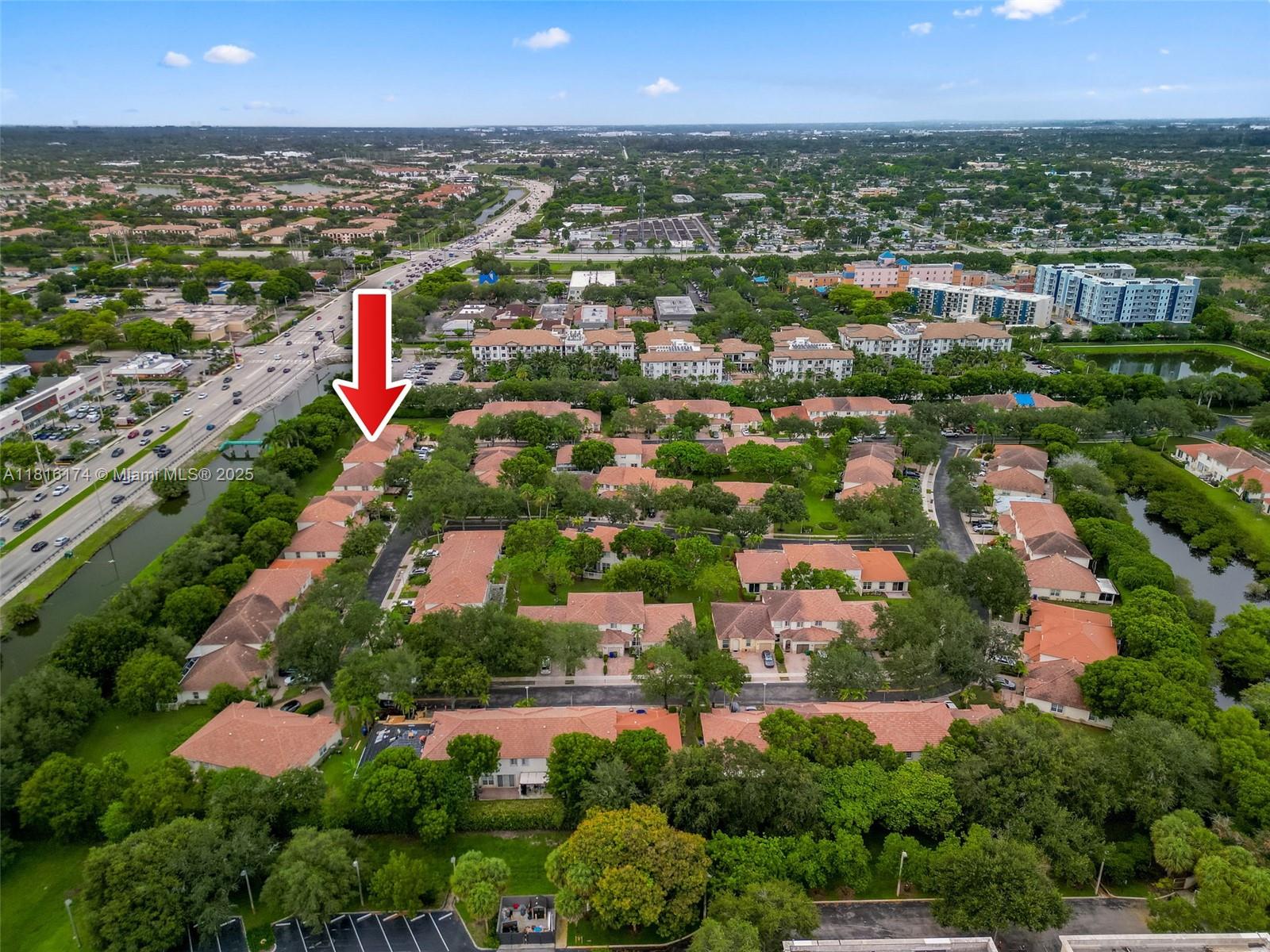 WALNUT CREEK TOWNHOMES - Residential