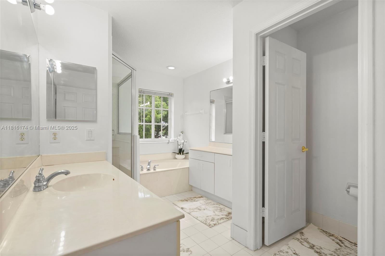 WALNUT CREEK TOWNHOMES - Residential