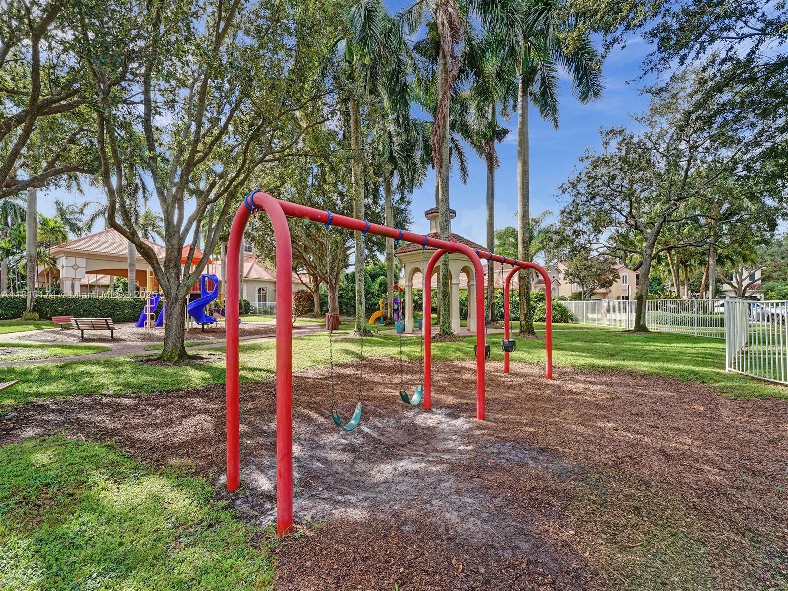 WALNUT CREEK TOWNHOMES - Residential