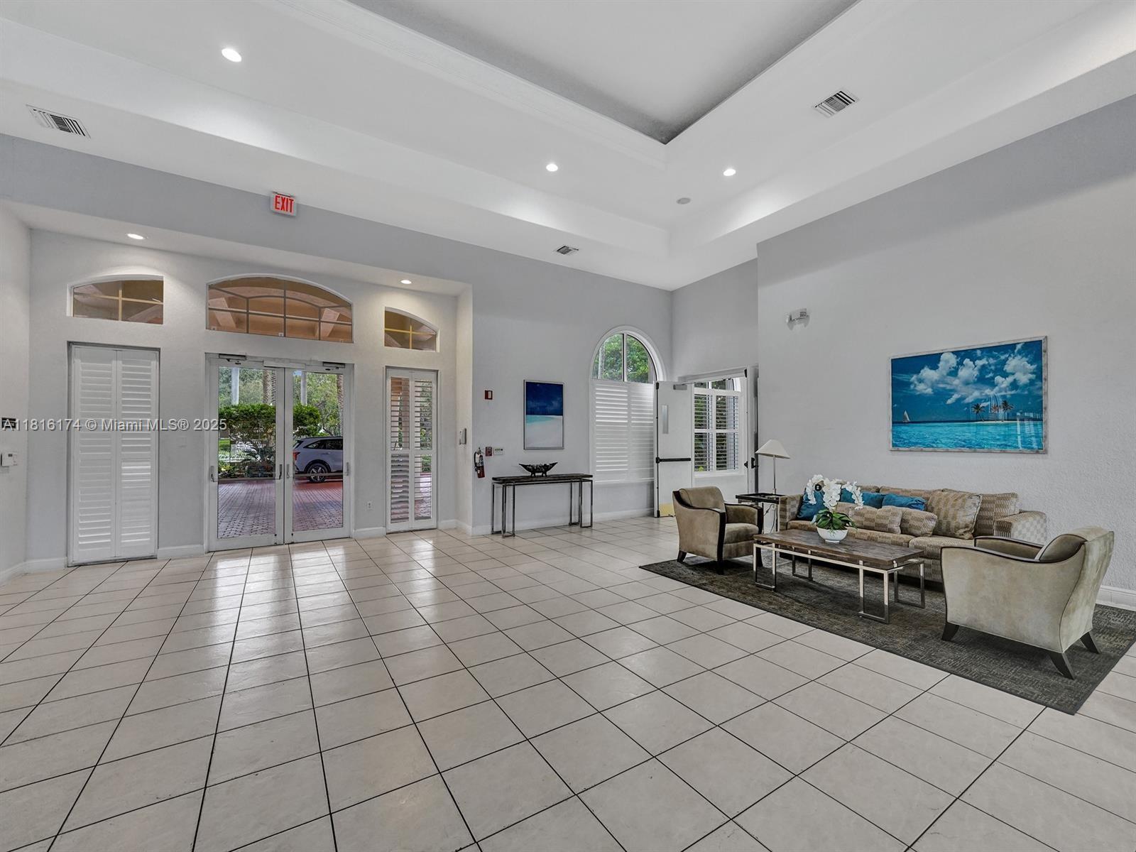 WALNUT CREEK TOWNHOMES - Residential