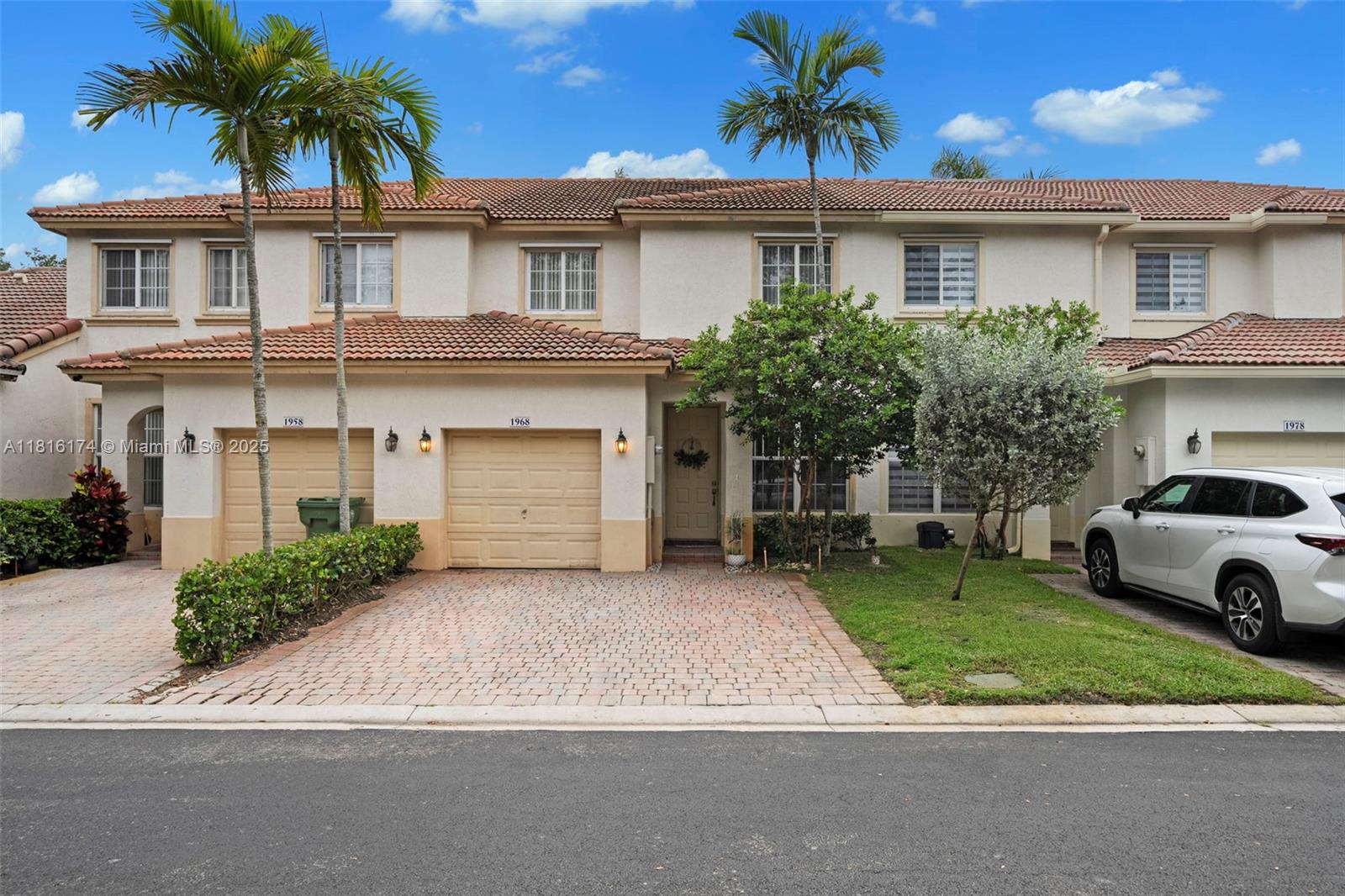 1968 Nw 79th Way, Pembroke Pines, Miami-Dade County, Florida - 3 Bedrooms  
3 Bathrooms - 