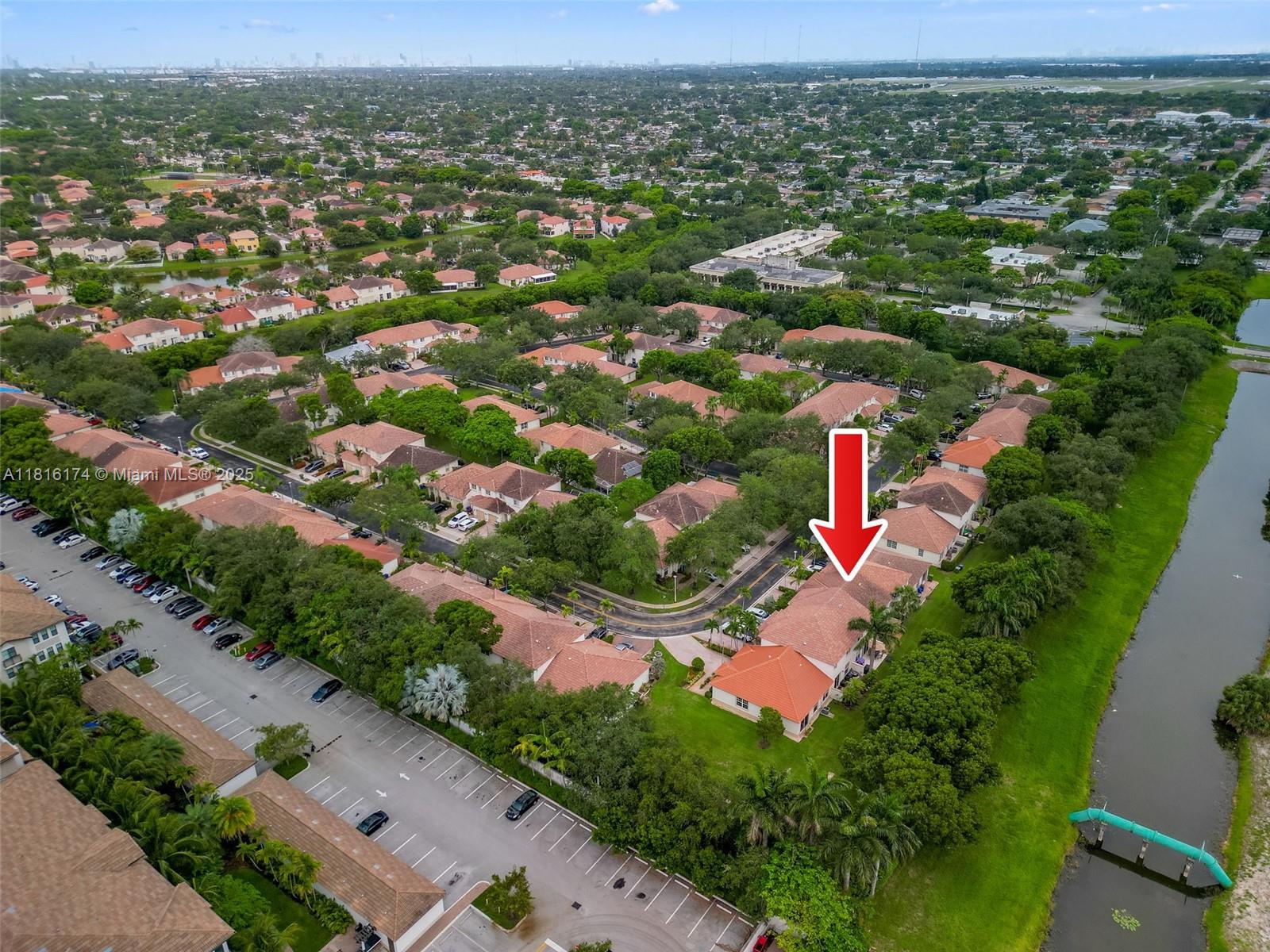 WALNUT CREEK TOWNHOMES - Residential