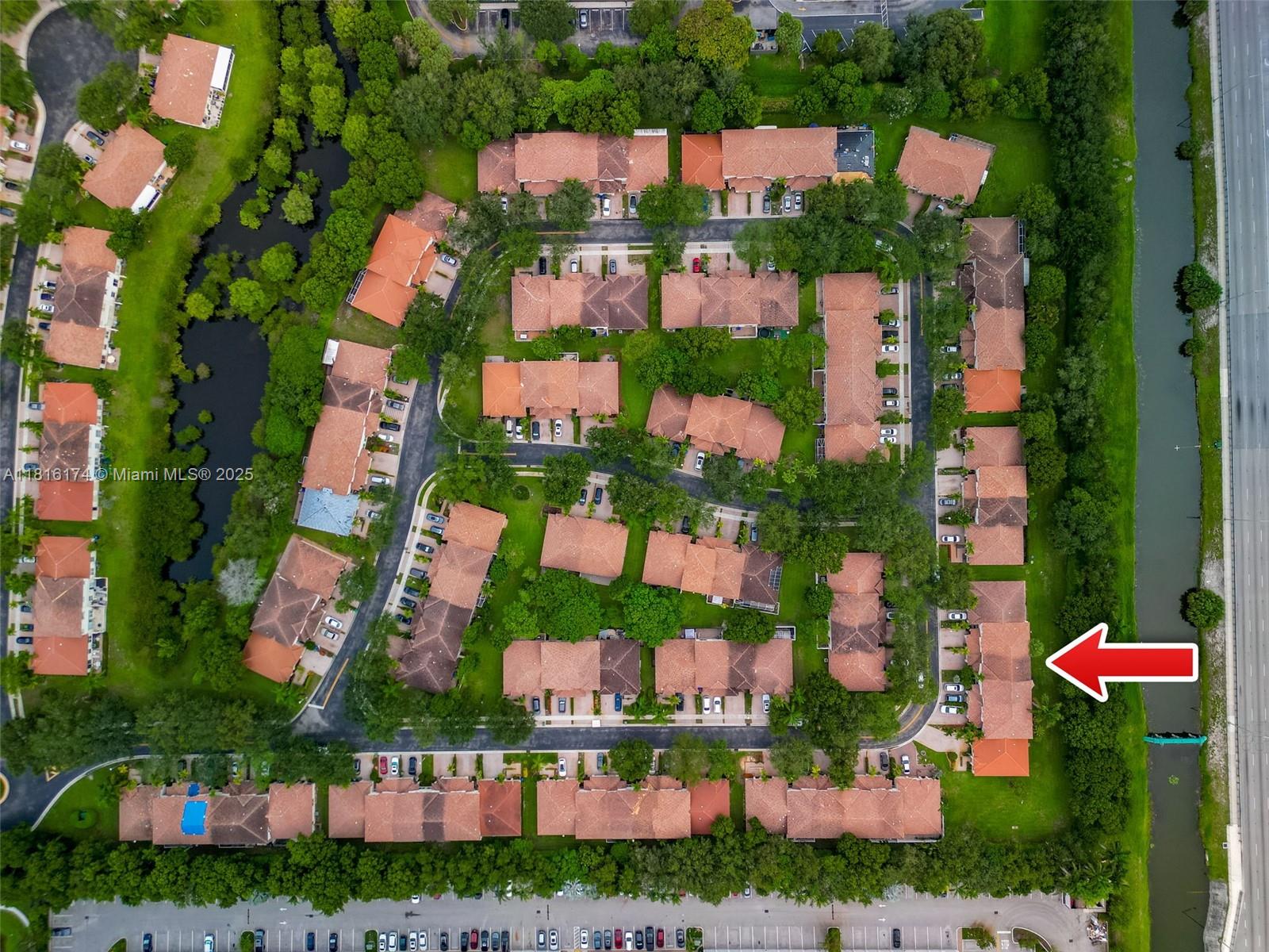 WALNUT CREEK TOWNHOMES - Residential
