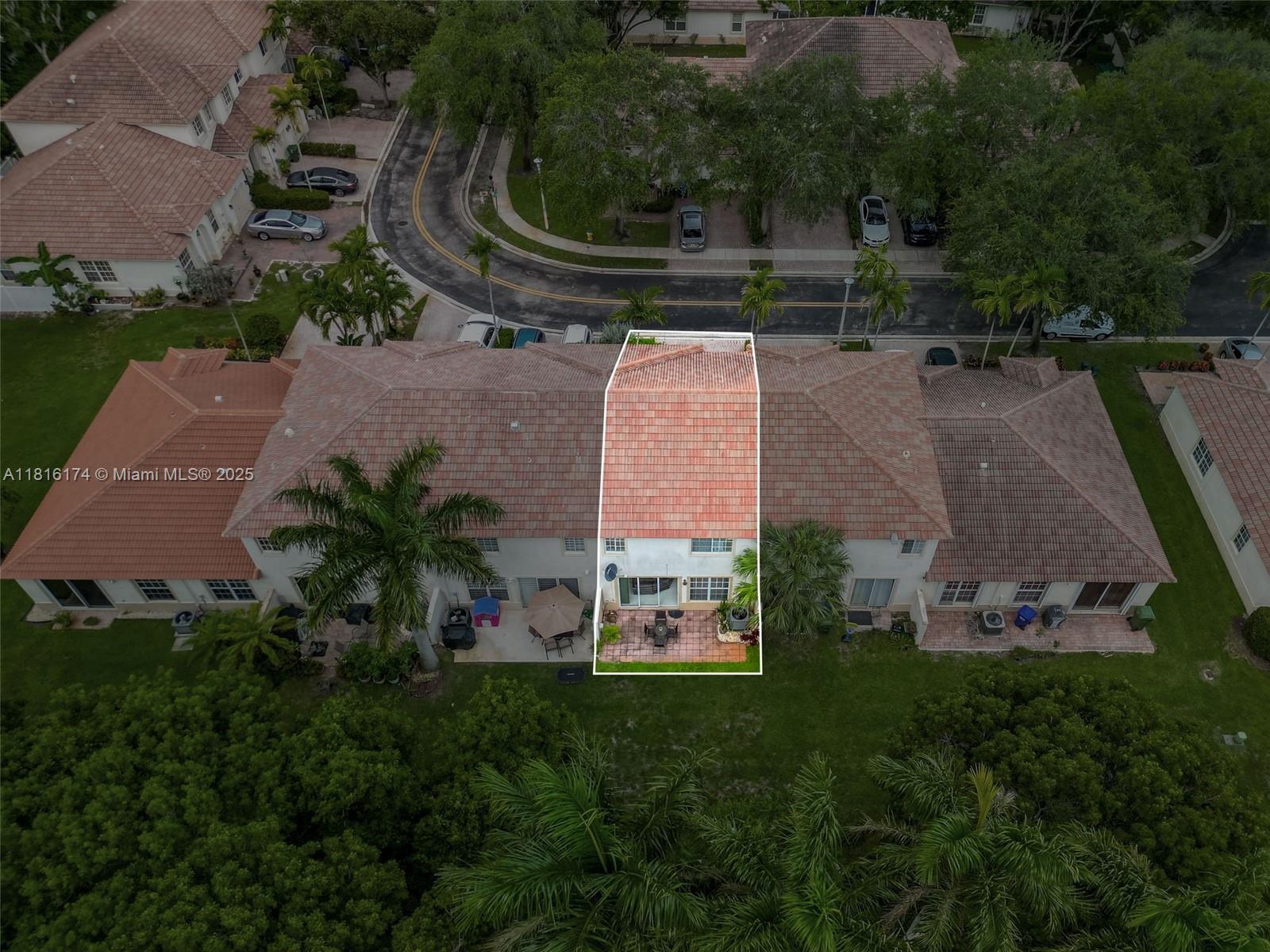 WALNUT CREEK TOWNHOMES - Residential