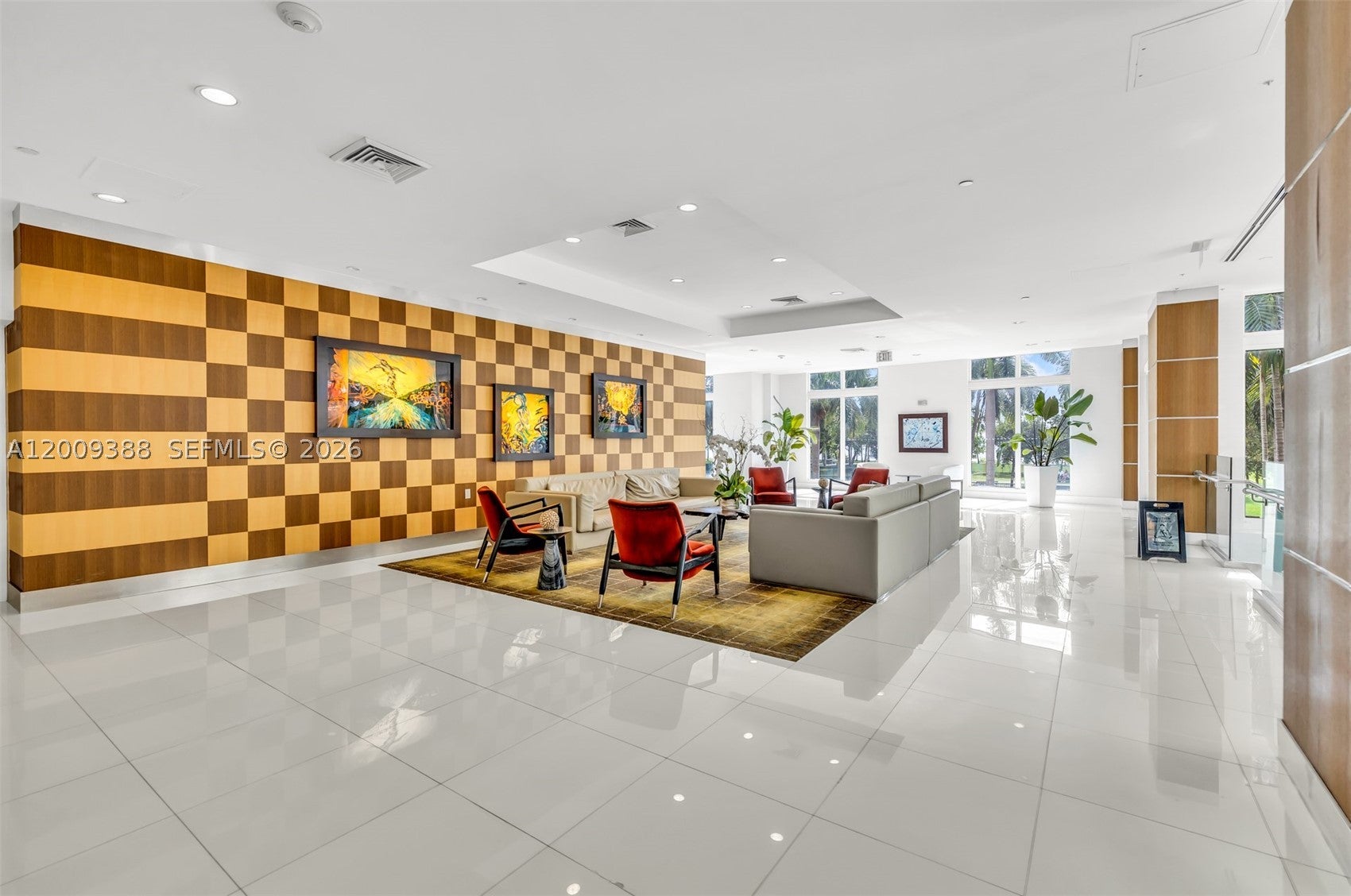 1800 N Bayshore Dr 4208