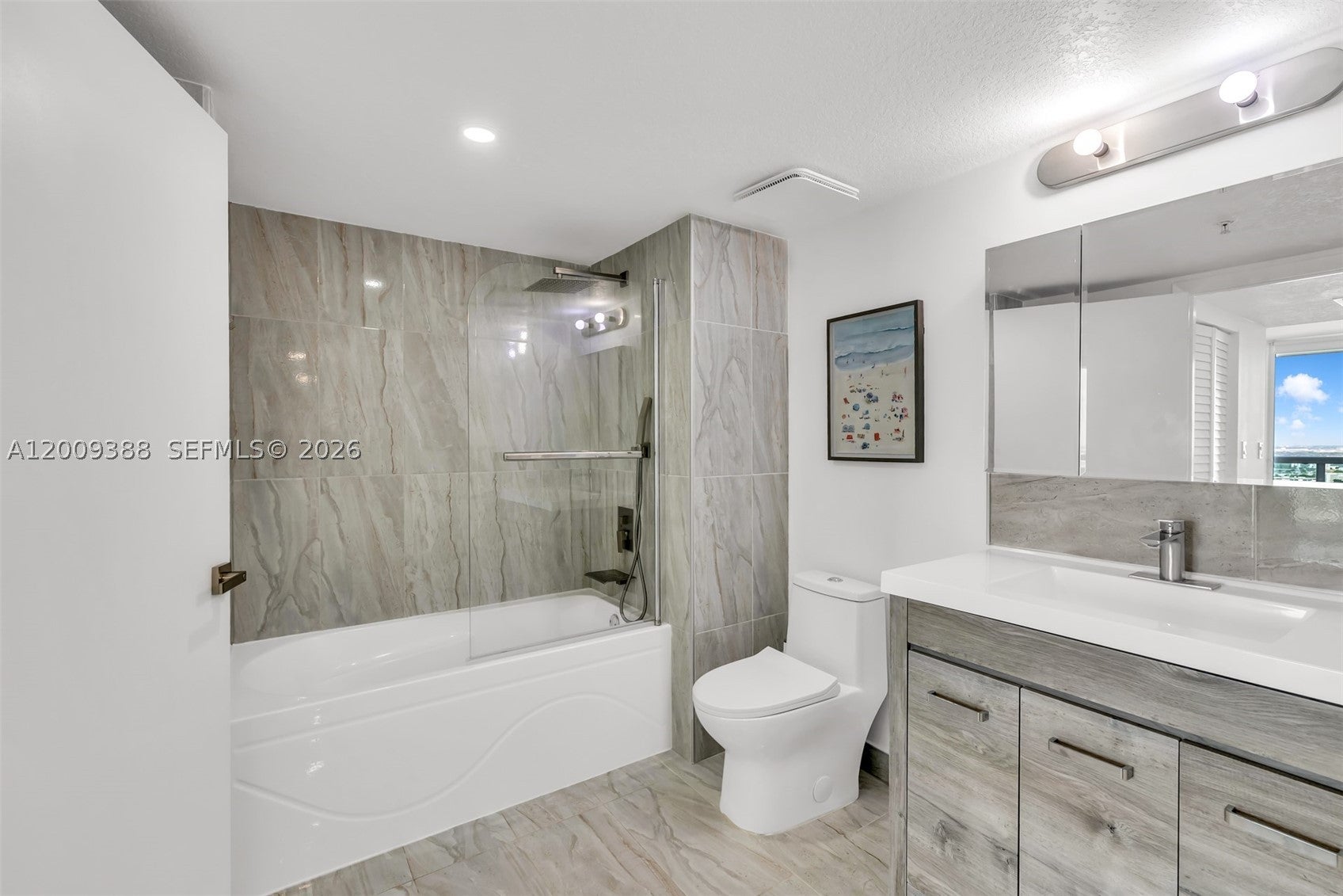 1800 N Bayshore Dr 4208