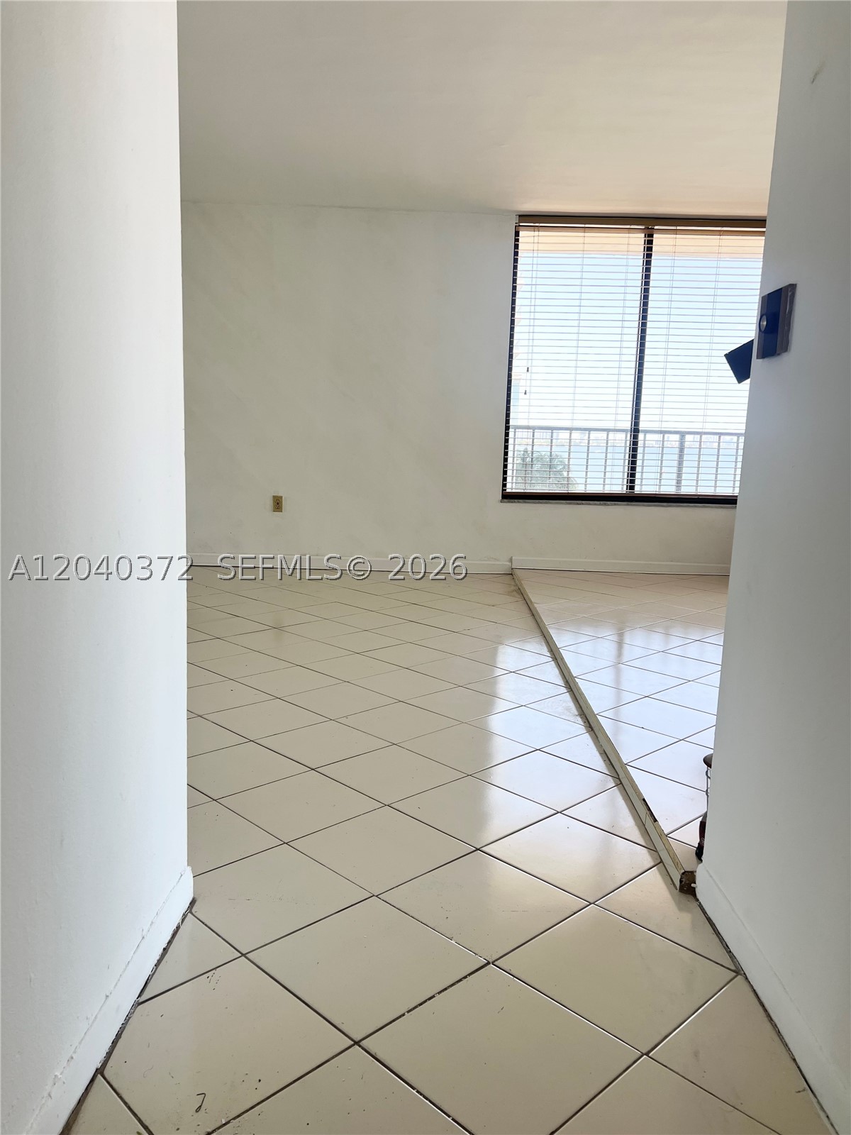 7899 NE Bayshore Ct 6A