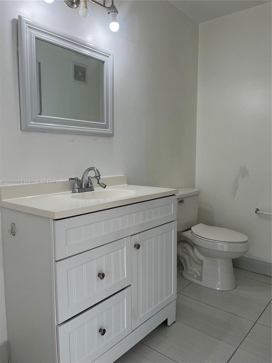 SECTORS 3 & 4 BOUNDARY PL - Residential Lease