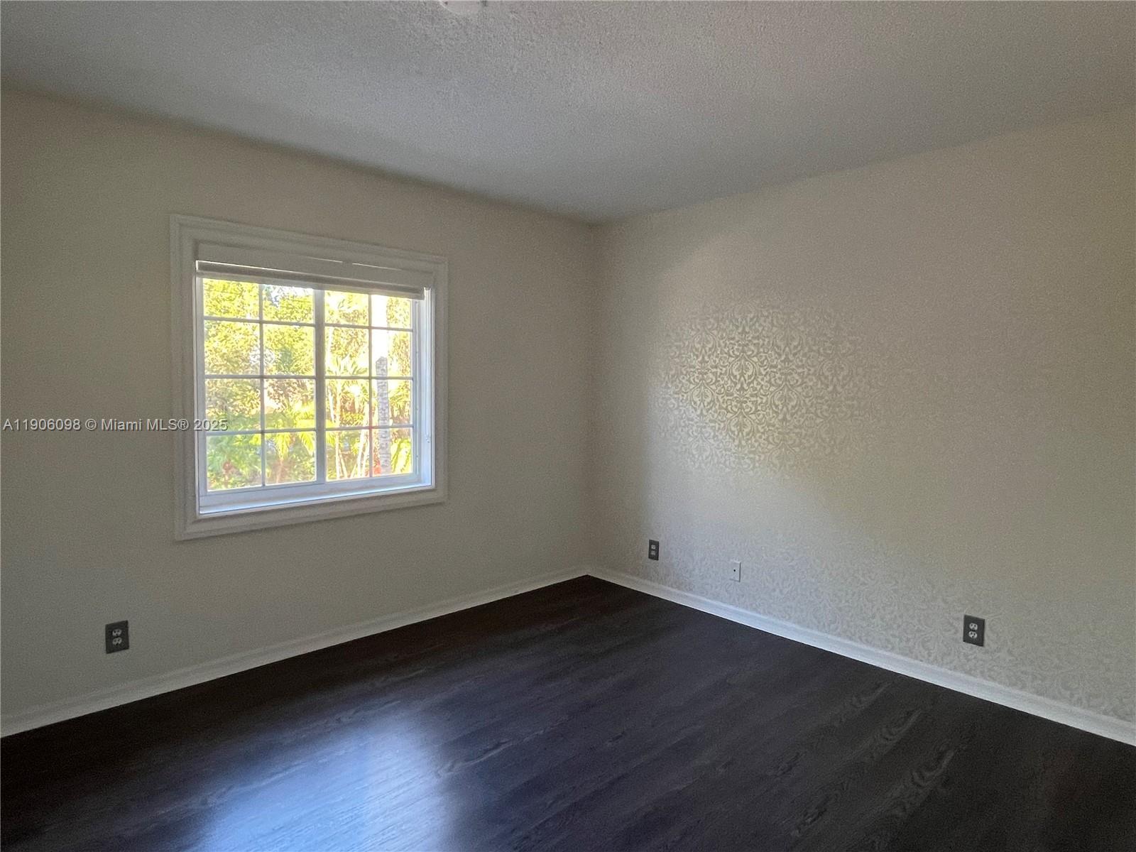 SECTORS 3 & 4 BOUNDARY PL - Residential Lease