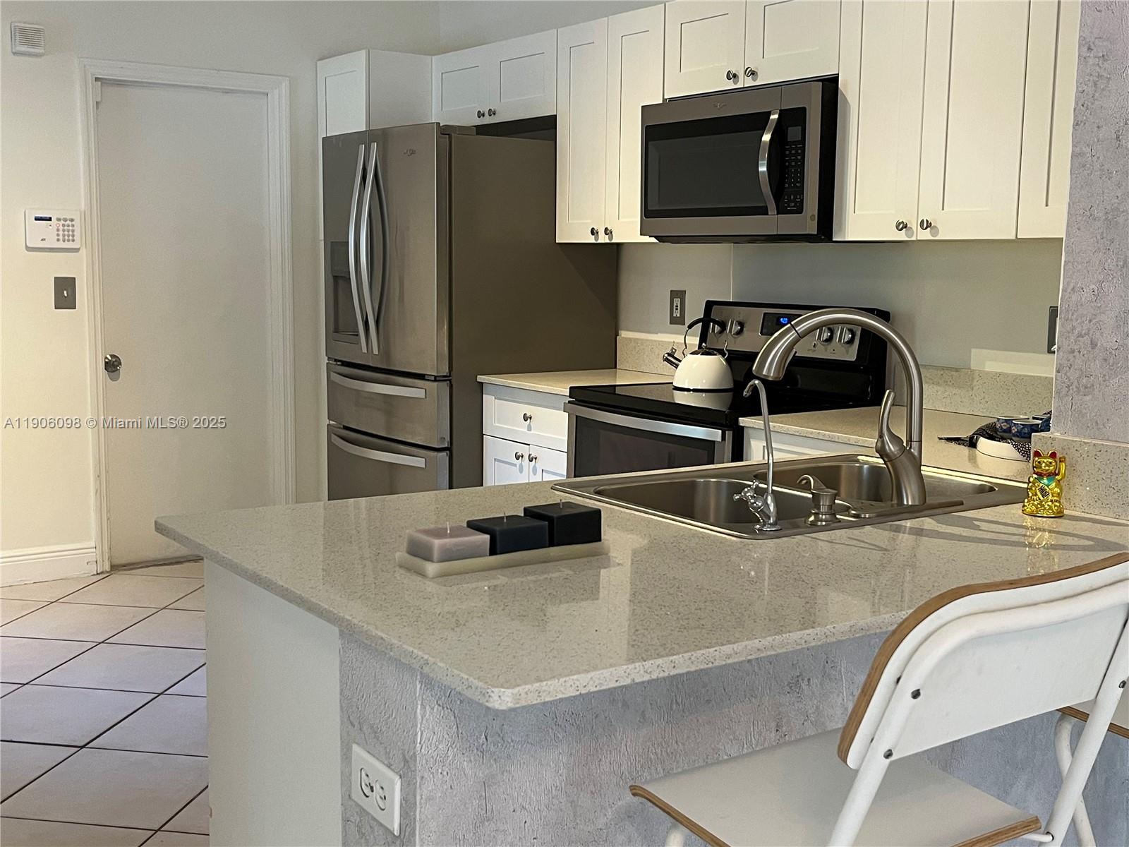 SECTORS 3 & 4 BOUNDARY PL - Residential Lease