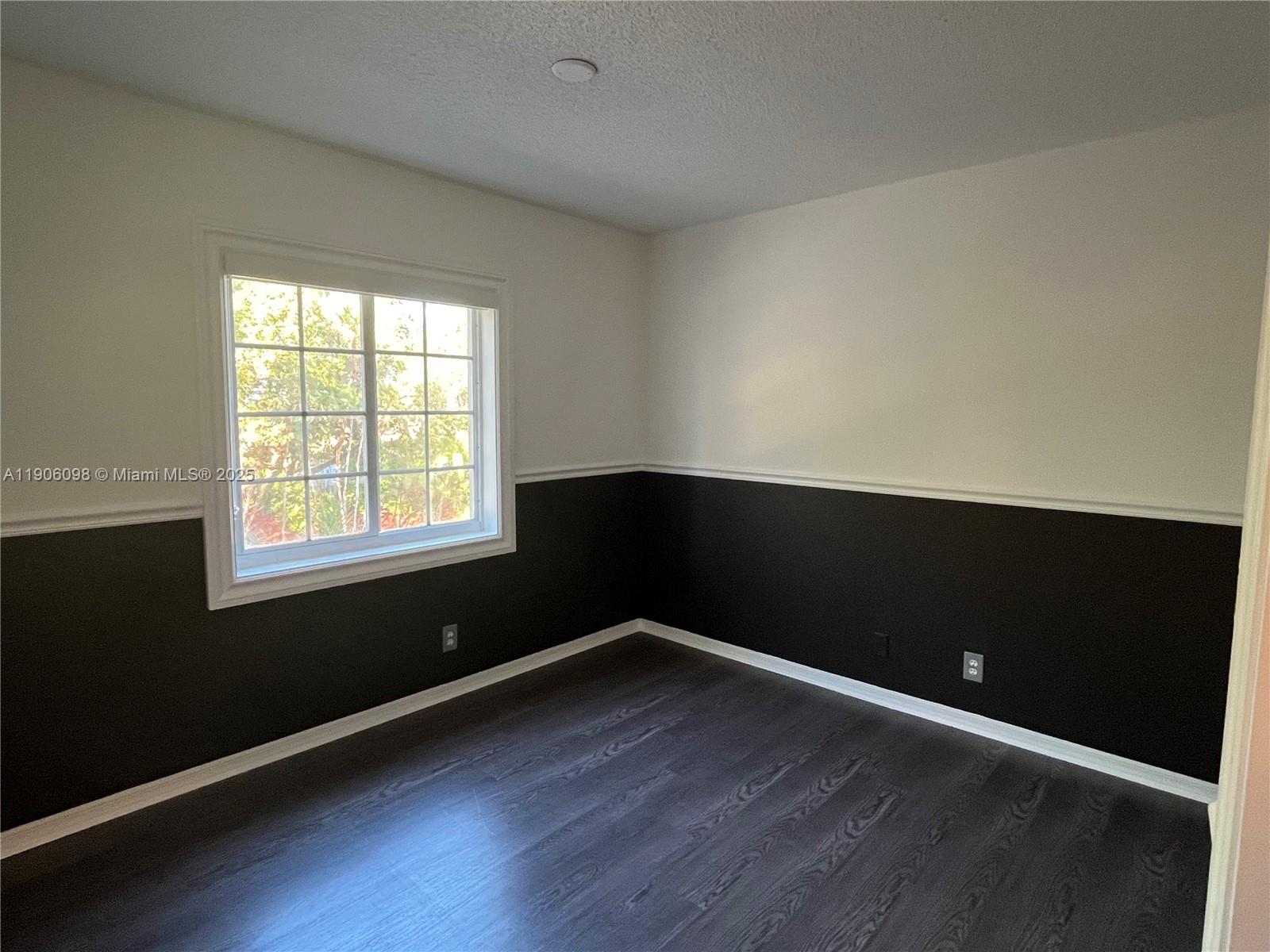 SECTORS 3 & 4 BOUNDARY PL - Residential Lease