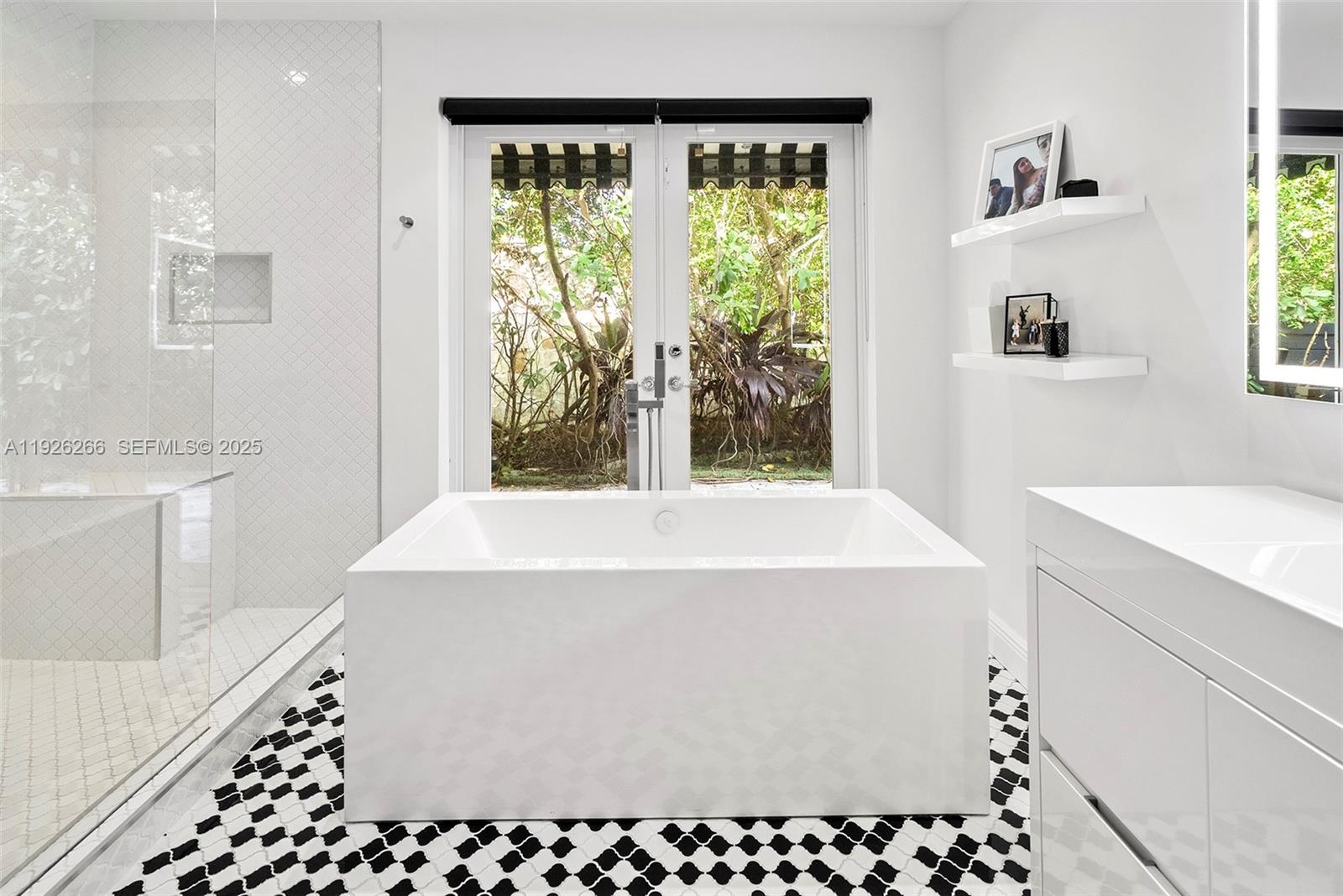 AMD PLAT OF SUNSET LAKE S - Residential