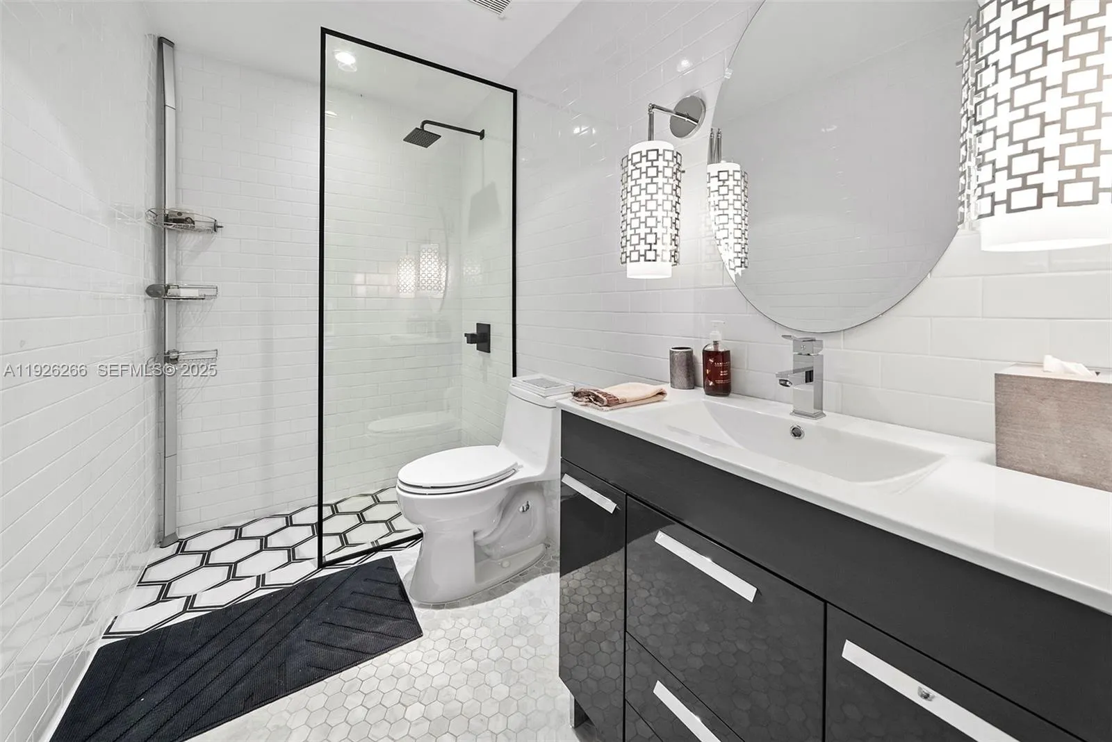 Miami Beach, Florida 33140, United States, 5 Bedrooms Bedrooms, ,7 BathroomsBathrooms,Residential,Active,255567