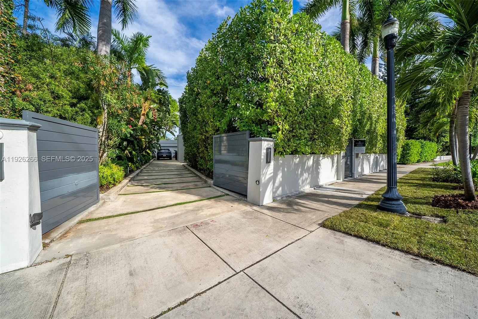 Miami Beach, Florida 33140, United States, 5 Bedrooms Bedrooms, ,7 BathroomsBathrooms,Residential,Active,255567