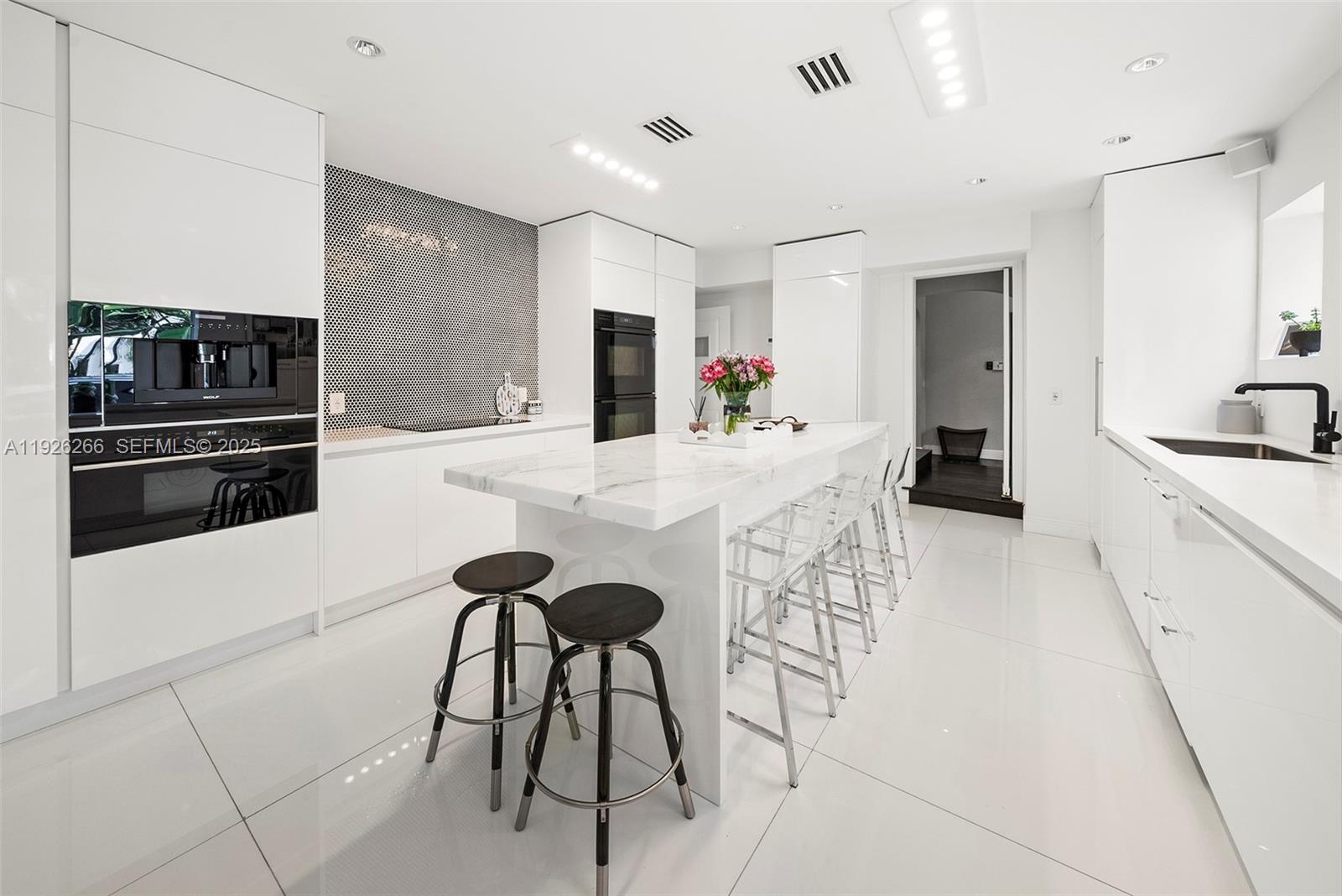 AMD PLAT OF SUNSET LAKE S - Residential