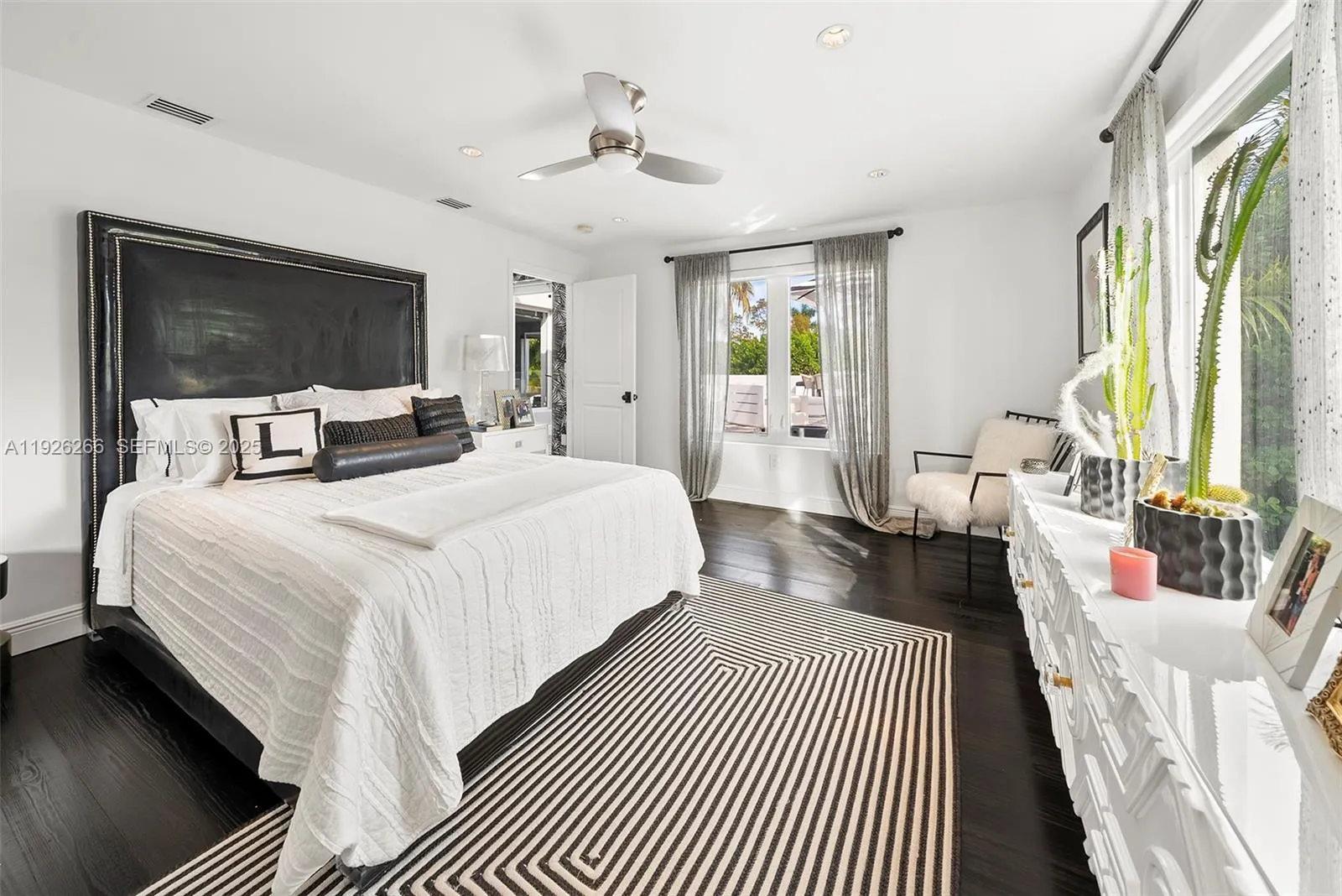 Miami Beach, Florida 33140, United States, 5 Bedrooms Bedrooms, ,7 BathroomsBathrooms,Residential,Active,255567