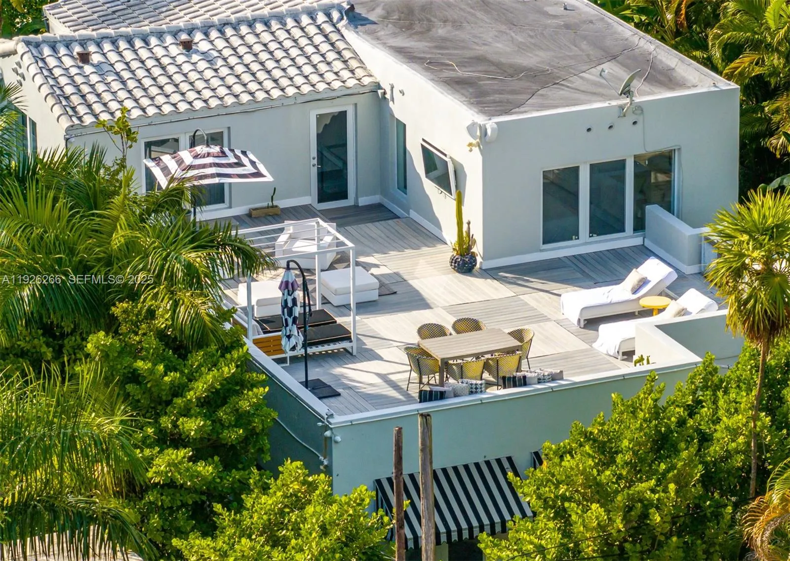 Miami Beach, Florida 33140, United States, 5 Bedrooms Bedrooms, ,7 BathroomsBathrooms,Residential,Active,255567