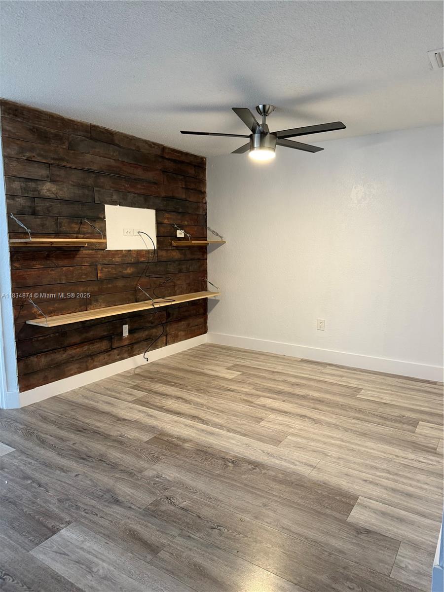 8992 NW 53rd St 8922