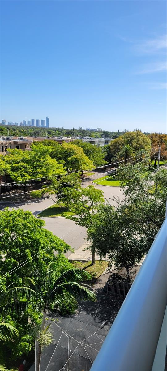 13499 Biscayne Blvd 511