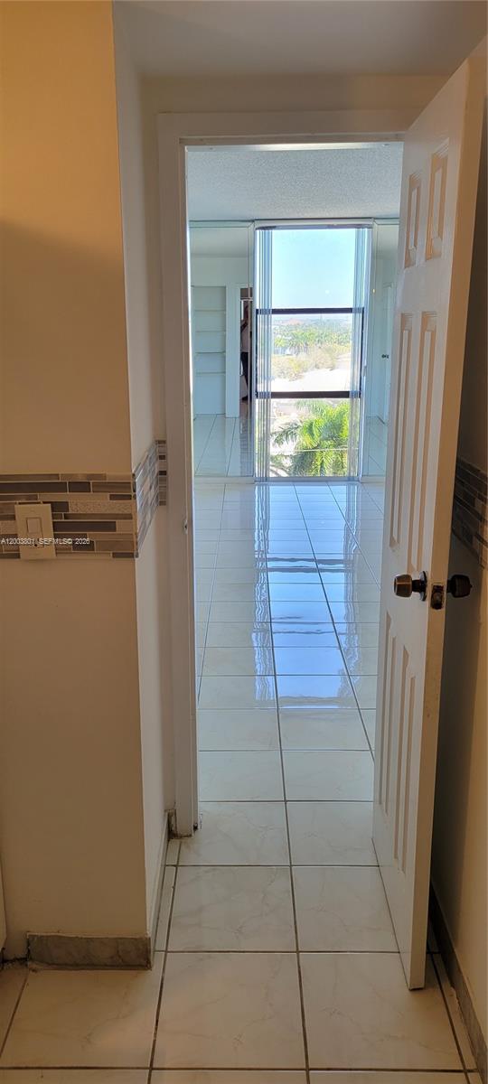 SAILBOAT CAY CONDO - Residential