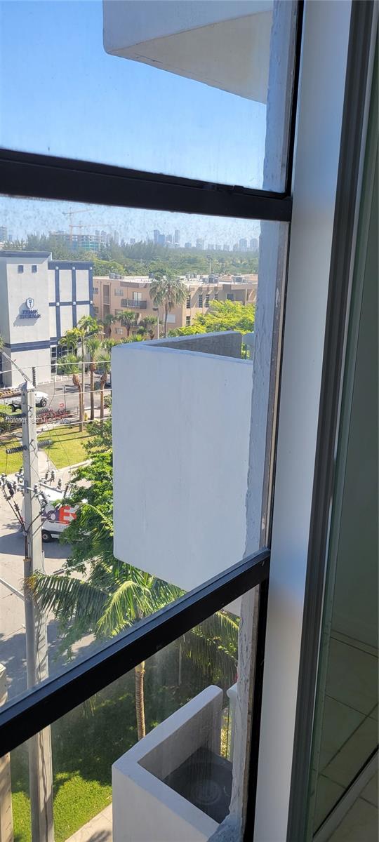 SAILBOAT CAY CONDO - Residential