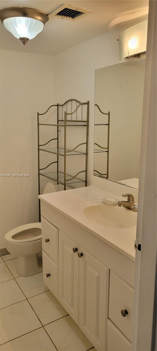 SAILBOAT CAY CONDO - Residential