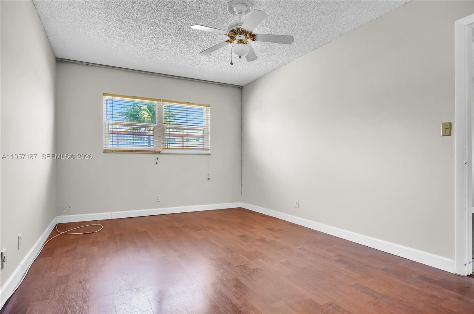 BEVERLY HILLS CONDO NUMBE - Residential