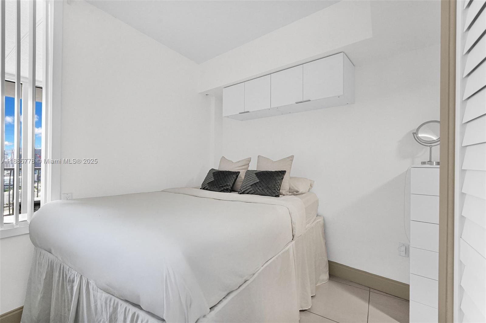 OPERA TOWER CONDO - Residential