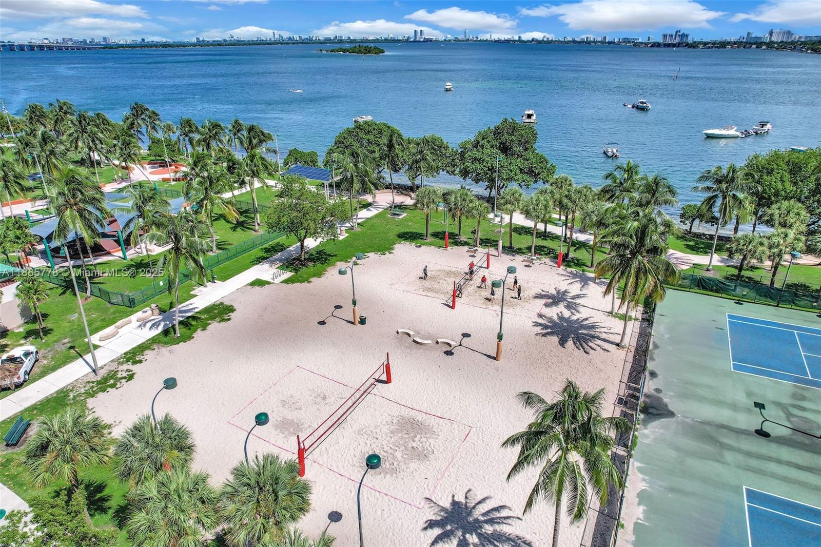 OPERA TOWER CONDO - Residential