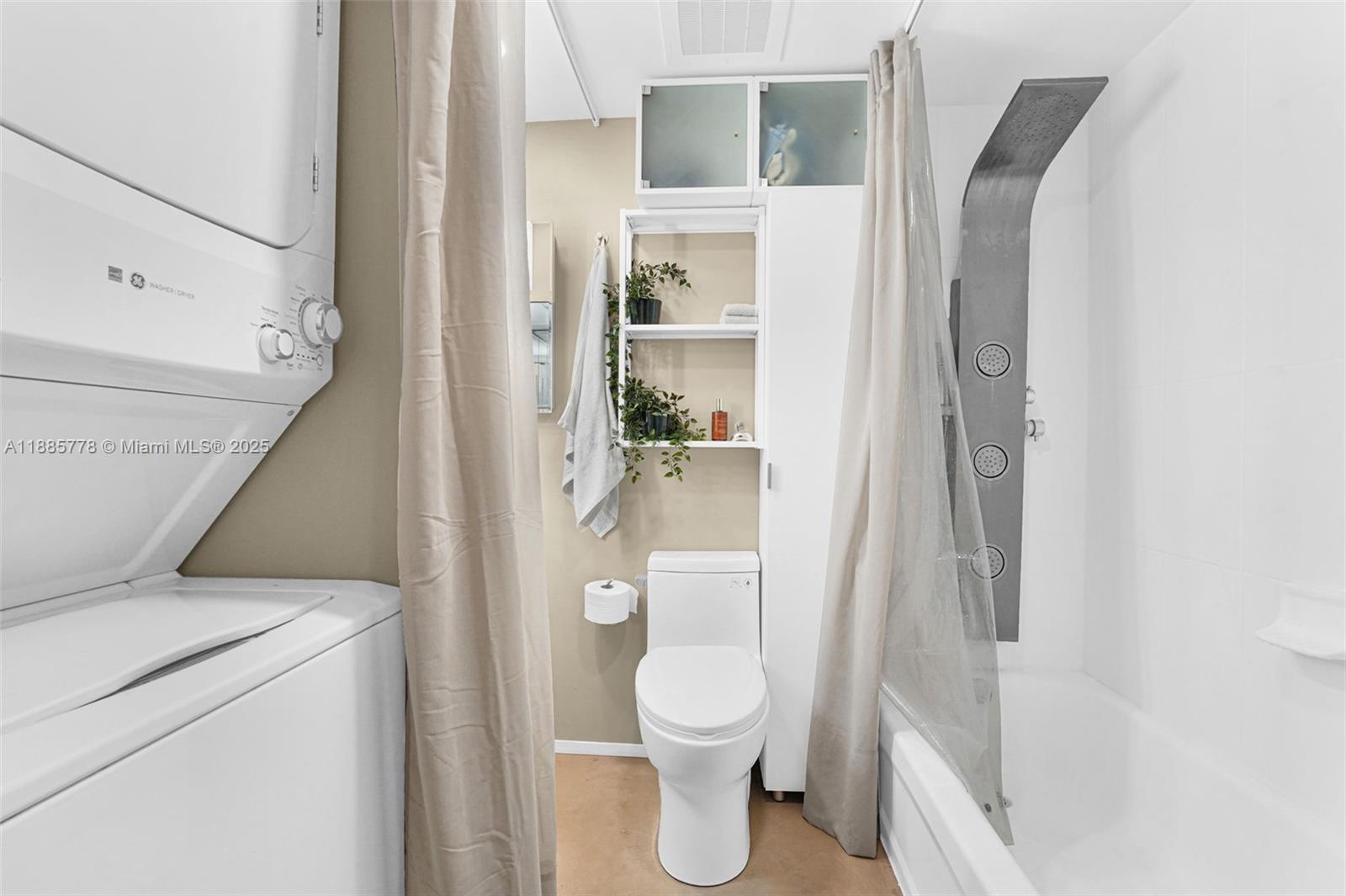 OPERA TOWER CONDO - Residential