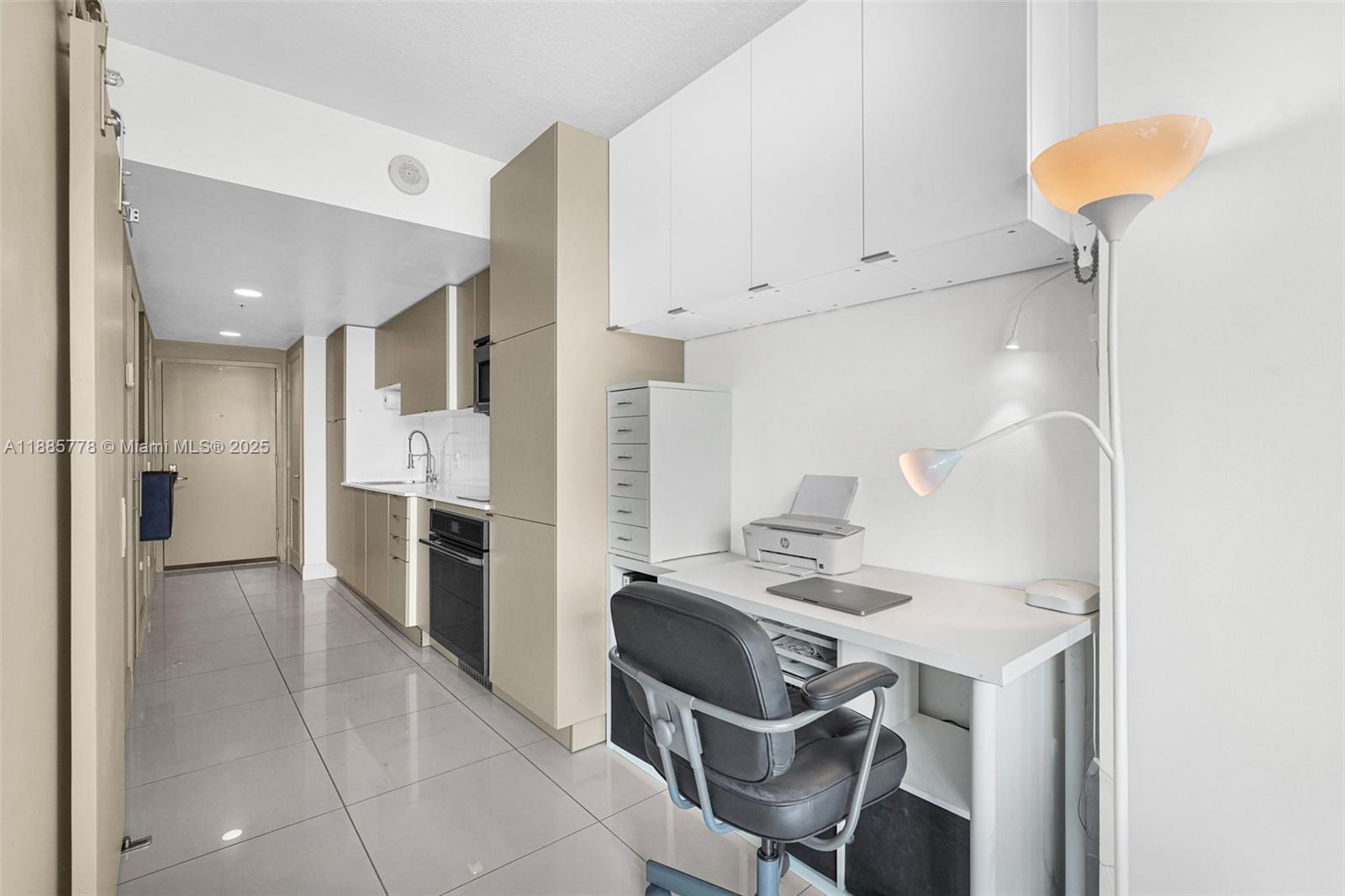 OPERA TOWER CONDO - Residential