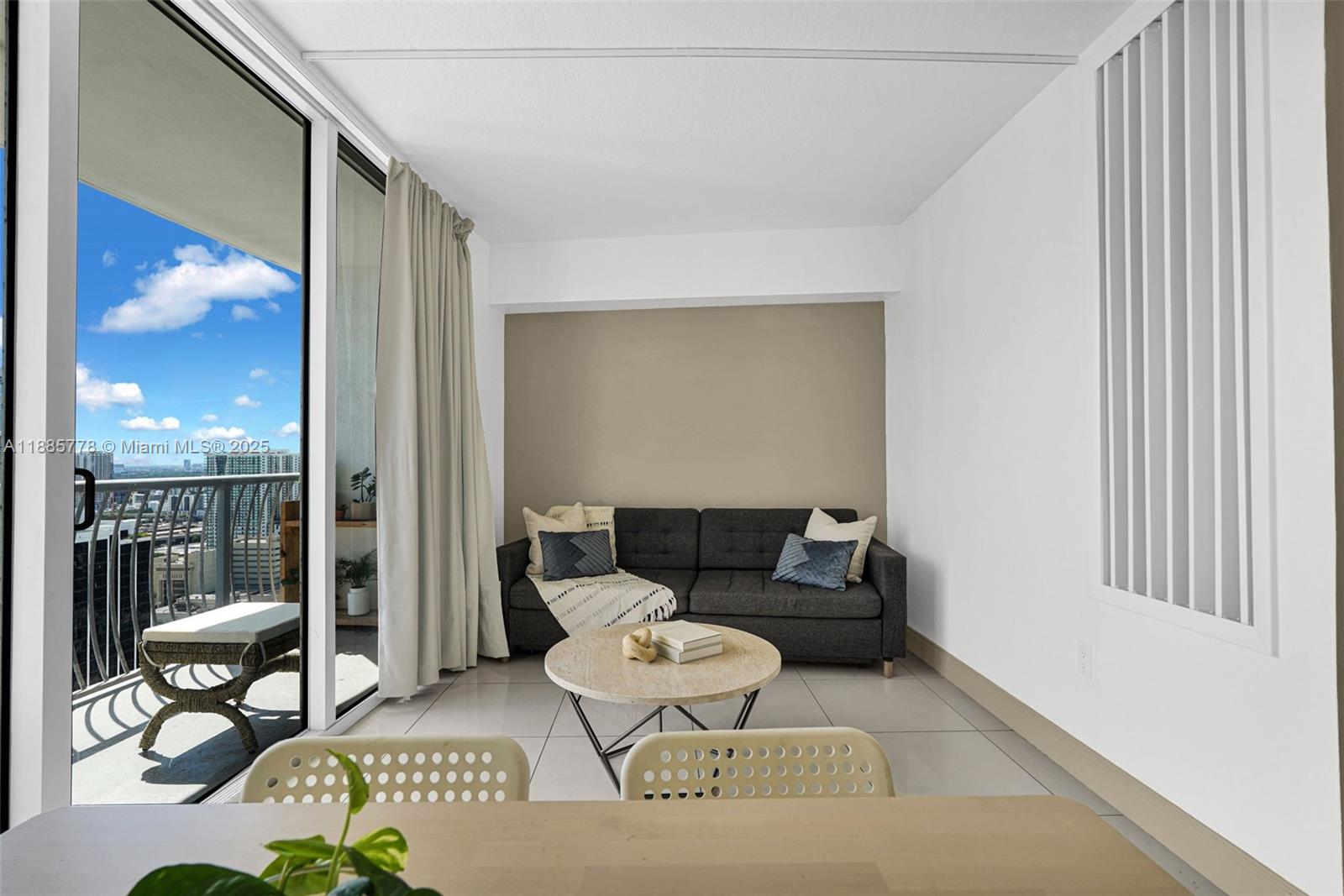 OPERA TOWER CONDO - Residential