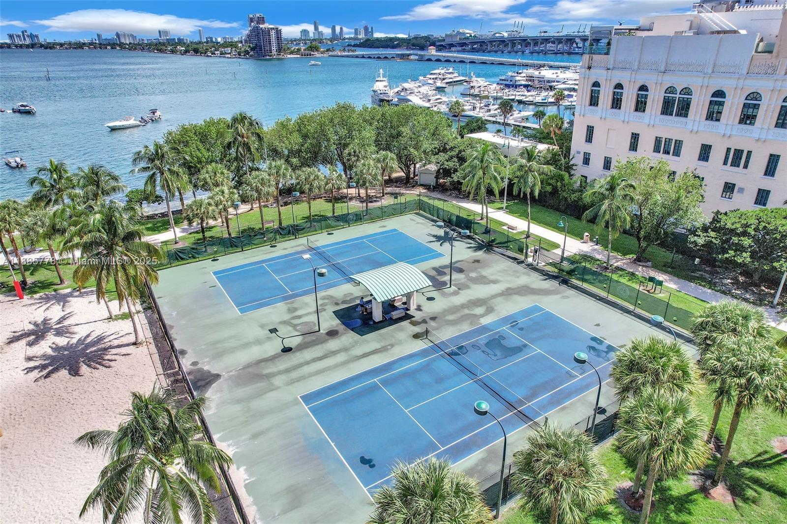 OPERA TOWER CONDO - Residential