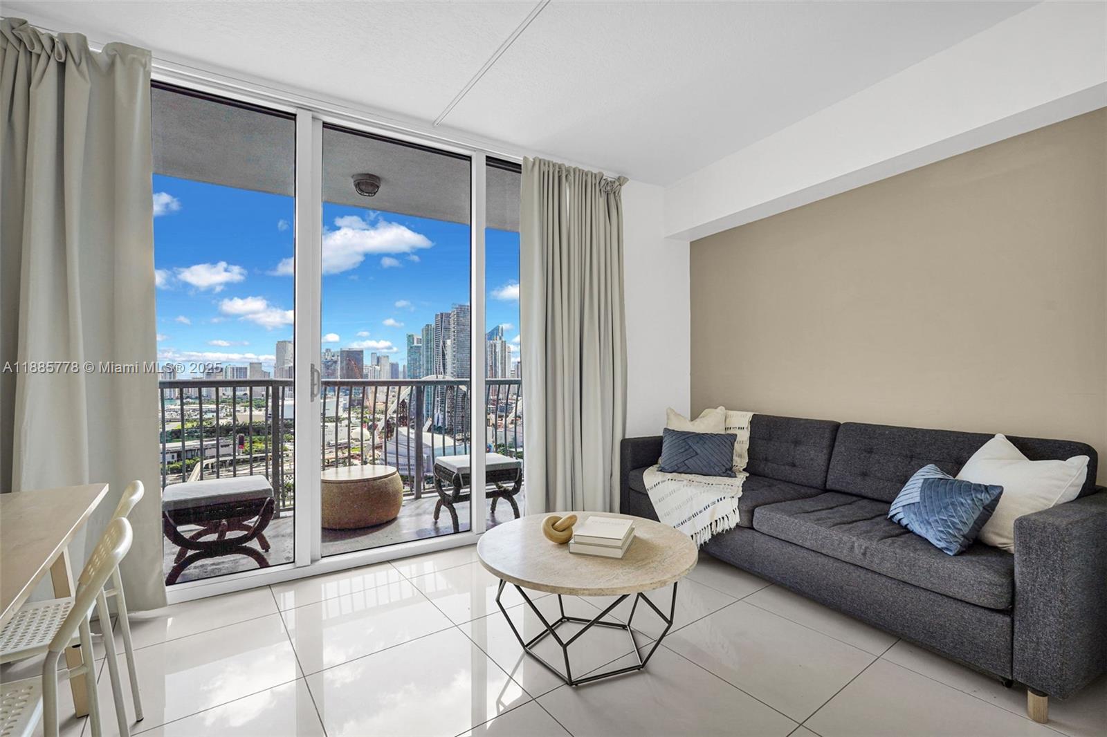 OPERA TOWER CONDO - Residential