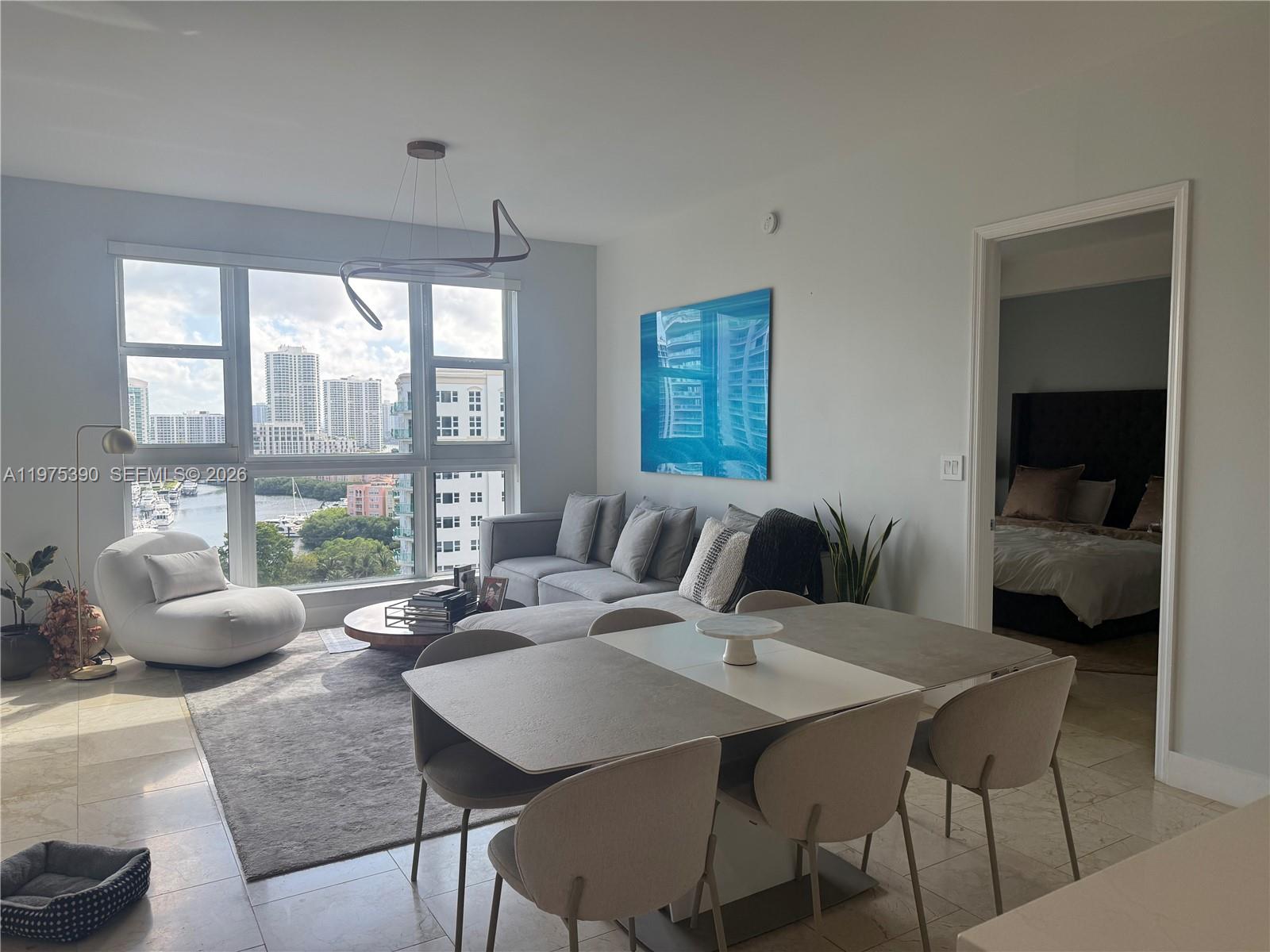 20000 E Country Club Dr PH09