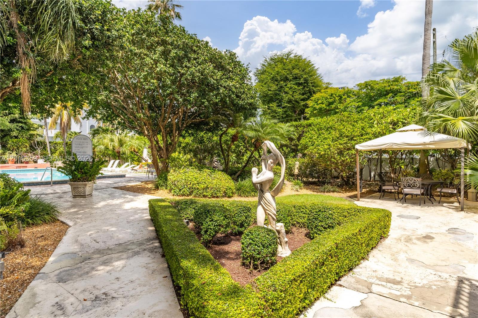 THE MANTELL CONDO - Residential