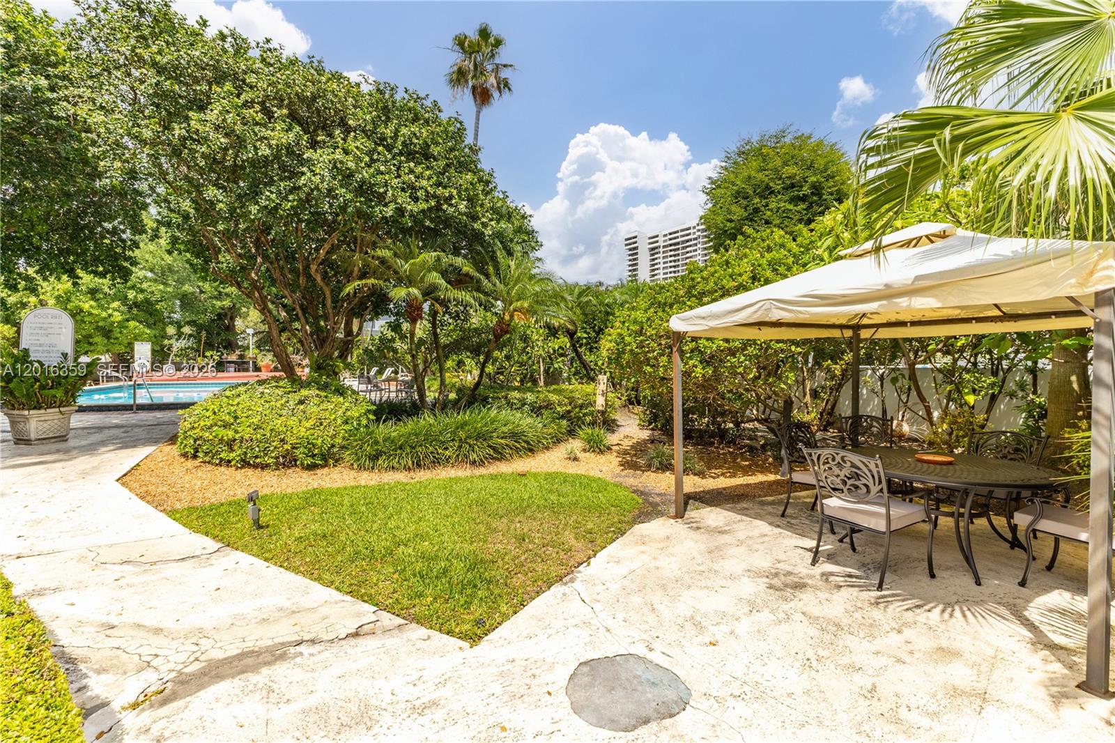 THE MANTELL CONDO - Residential
