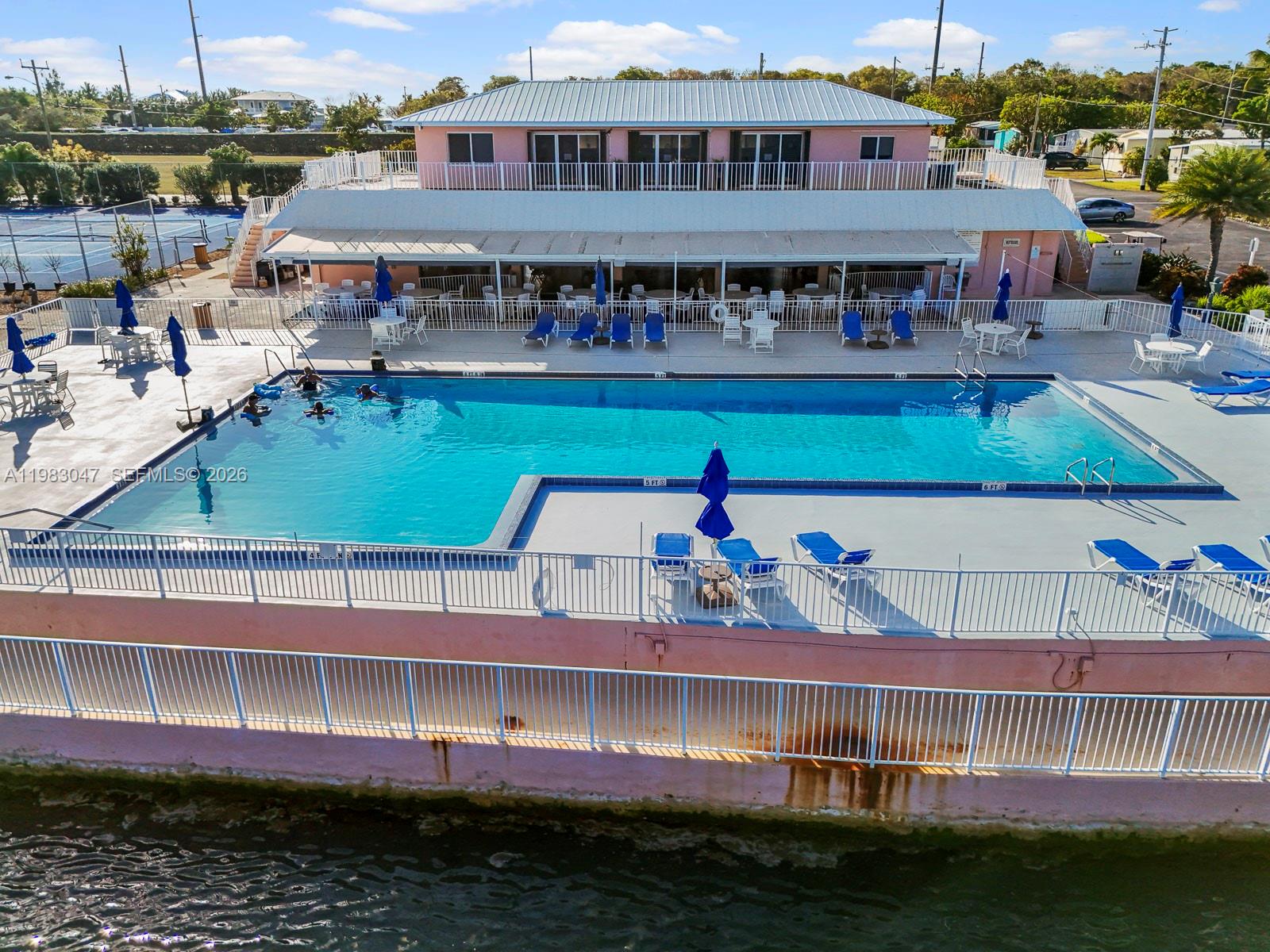 SILVER SHORES MOBILE HOME - Residential Lease