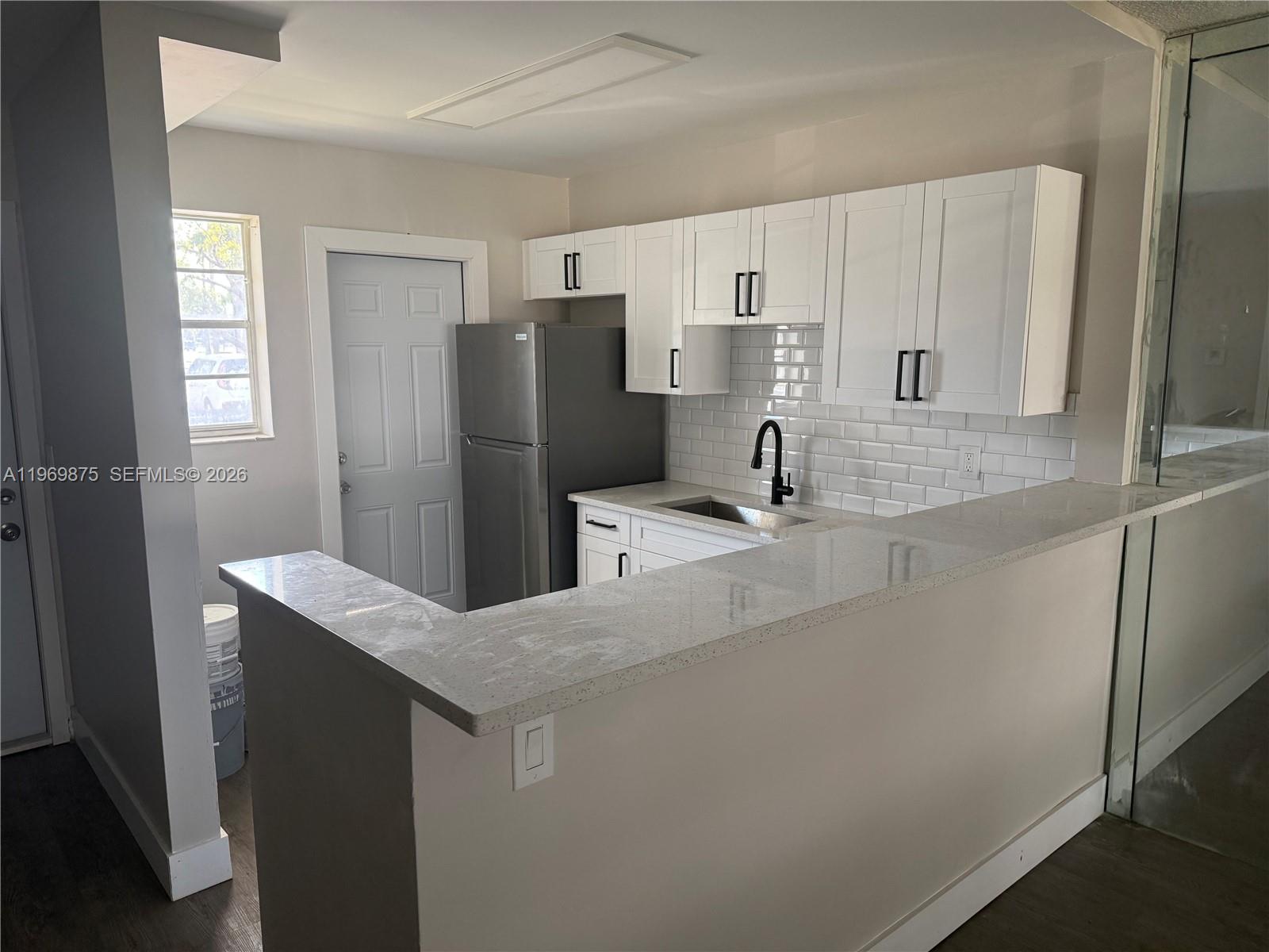 APRIL BREEZE CONDO - Residential Lease