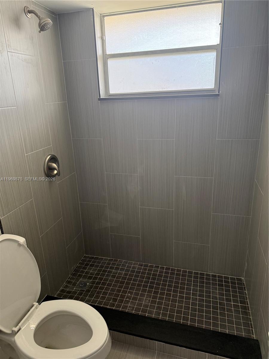 APRIL BREEZE CONDO - Residential Lease